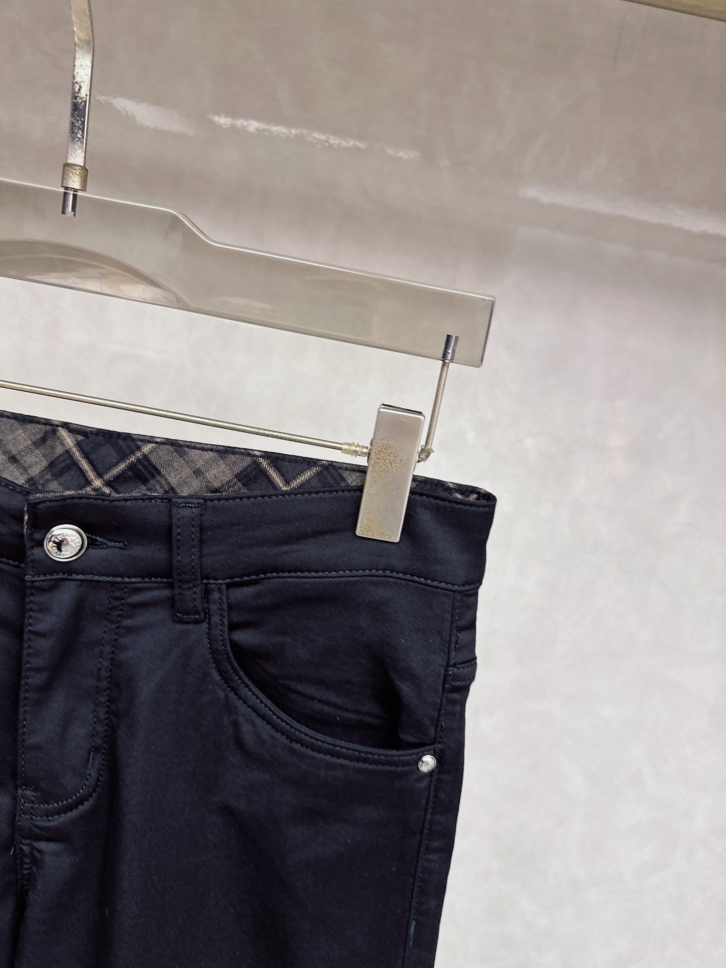 巴宝莉 2026春夏🔥🔥新款现货上市，原单爆款牛仔裤👖超级定制款，原版五金，超级重工工艺，版型超赞👍细节