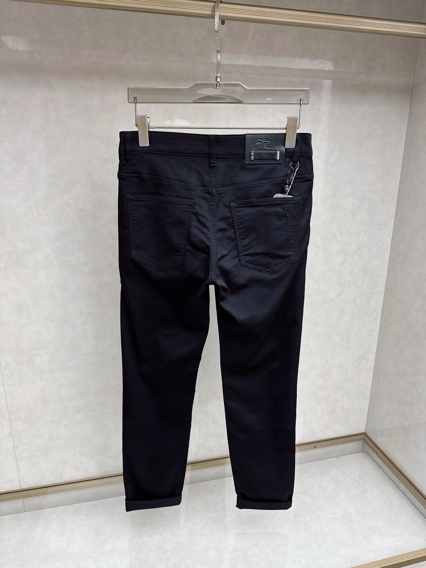 巴宝莉 2026春夏🔥🔥新款现货上市，原单爆款牛仔裤👖超级定制款，原版五金，超级重工工艺，版型超赞👍细节