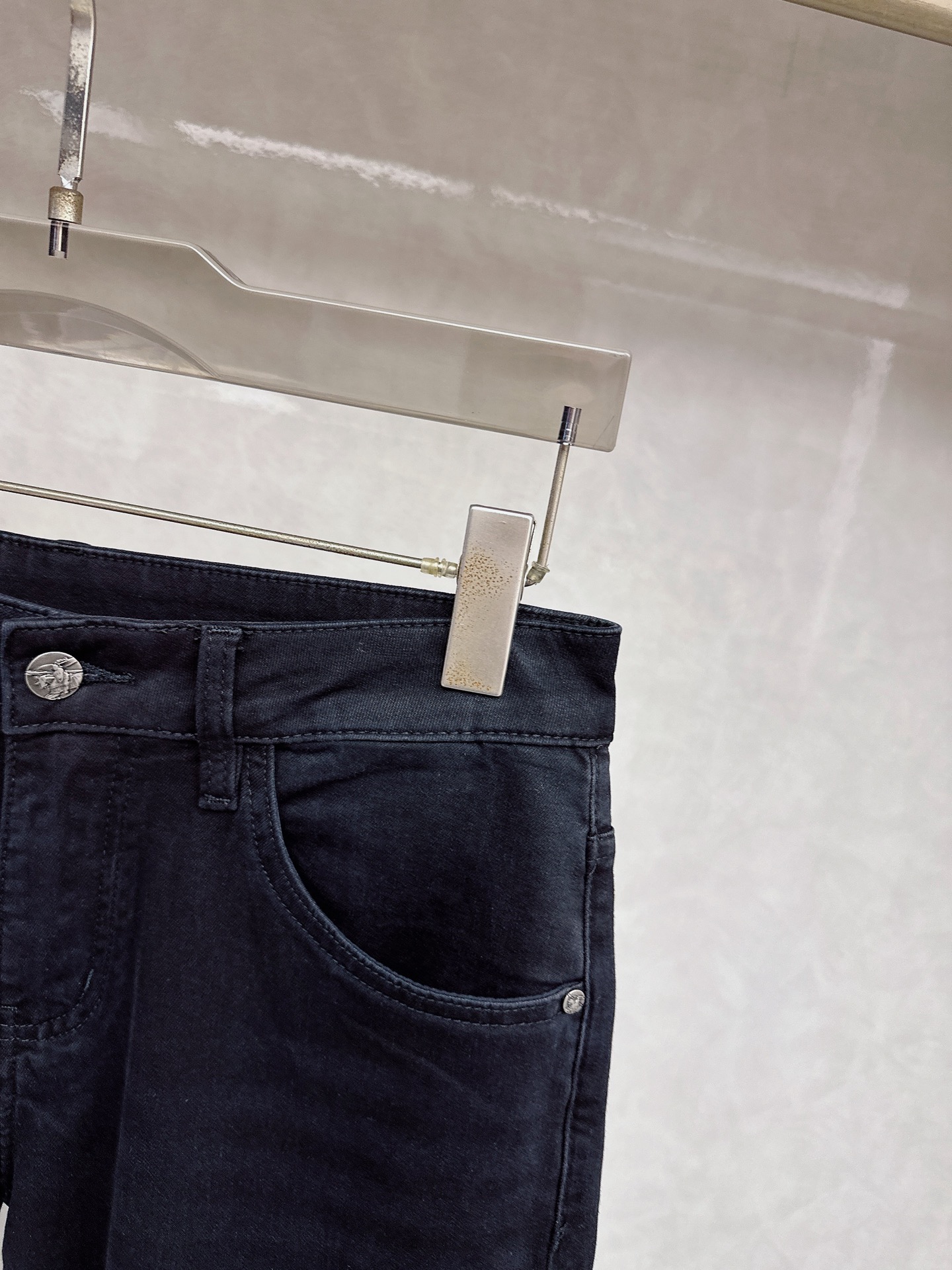 巴宝莉 2026春夏🔥🔥新款现货上市，原单爆款牛仔裤👖超级定制款，原版五金，超级重工工艺，版型超赞👍细节