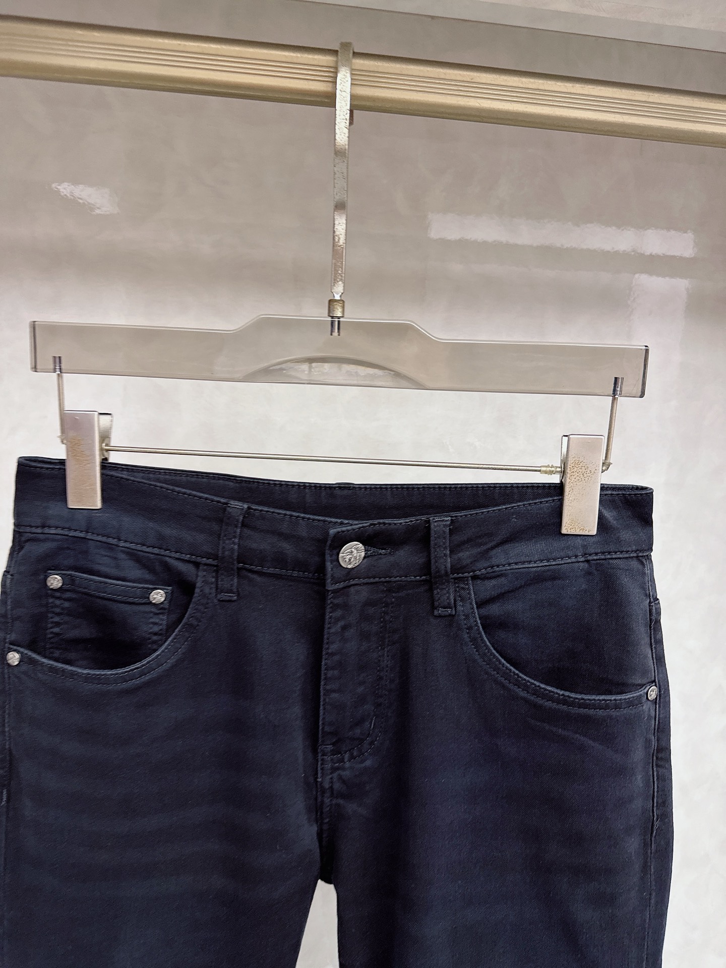 巴宝莉 2026春夏🔥🔥新款现货上市，原单爆款牛仔裤👖超级定制款，原版五金，超级重工工艺，版型超赞👍细节