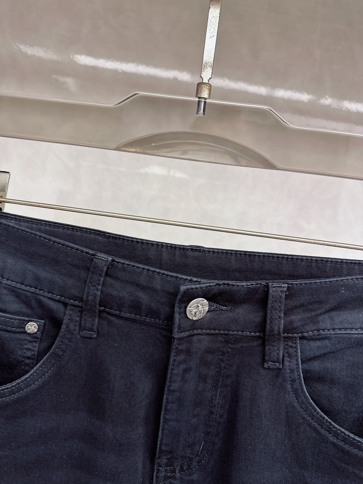 巴宝莉 2026春夏🔥🔥新款现货上市，原单爆款牛仔裤👖超级定制款，原版五金，超级重工工艺，版型超赞👍细节