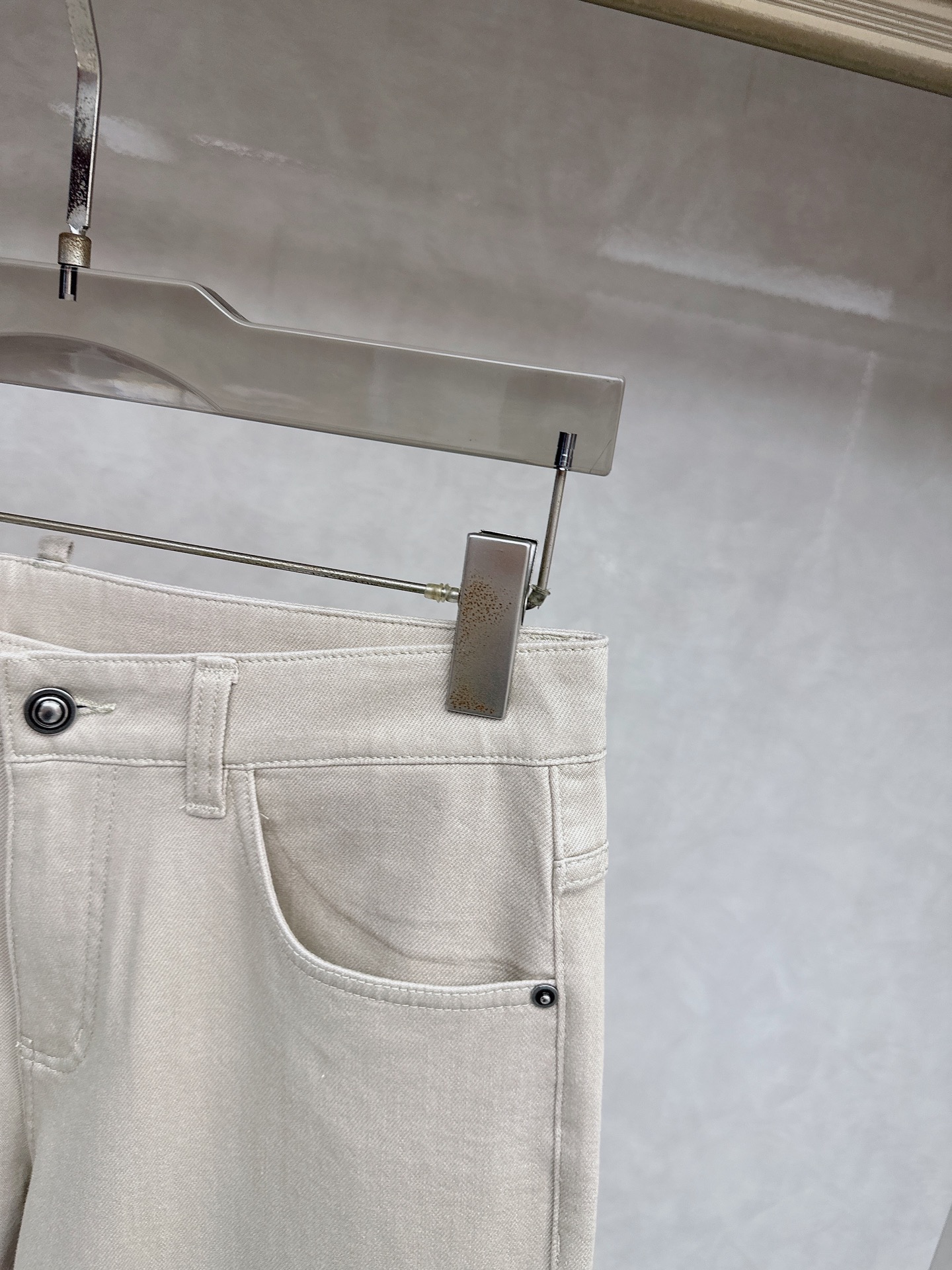 😊 2026春夏🔥🔥新款现货上市，原单爆款牛仔裤👖超级定制款，原版五金，超级重工工艺，版型超赞👍细节做工