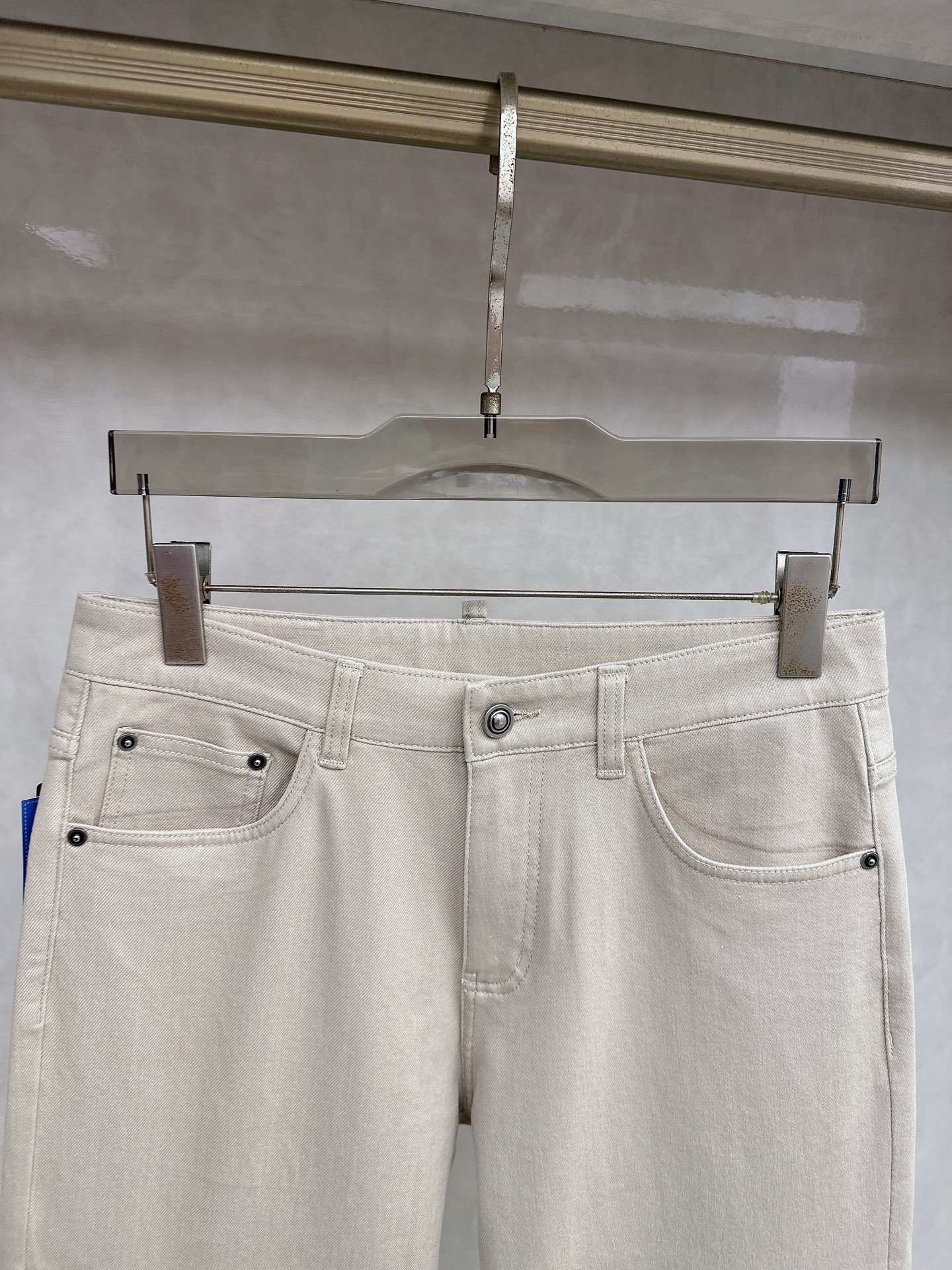 😊 2026春夏🔥🔥新款现货上市，原单爆款牛仔裤👖超级定制款，原版五金，超级重工工艺，版型超赞👍细节做工