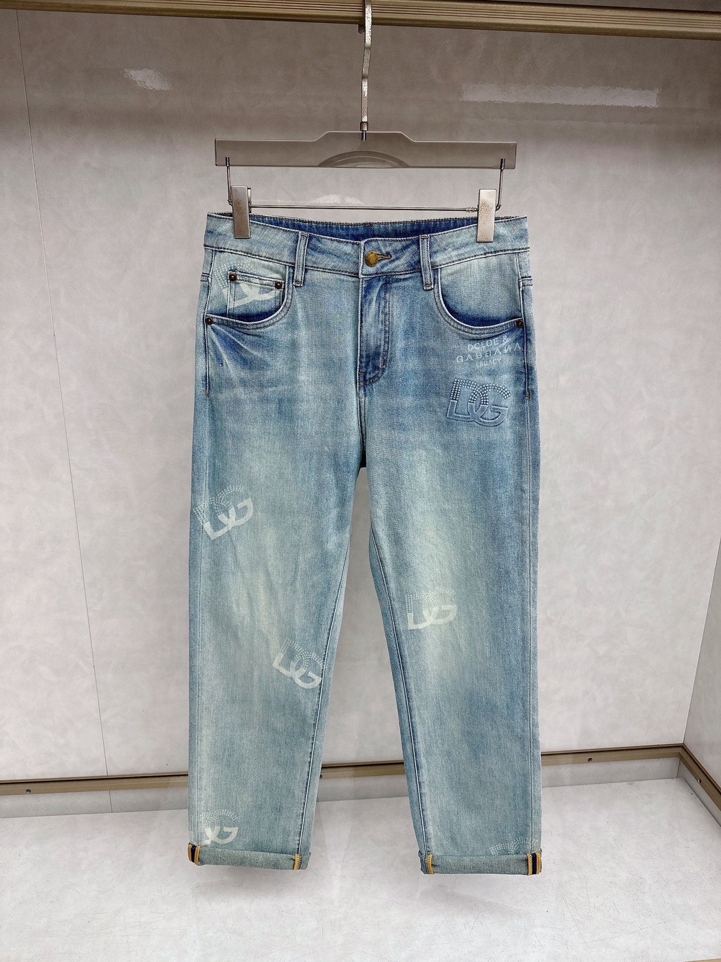 DG 2026春夏🔥🔥新款现货上市，原单爆款牛仔裤👖超级定制款，原版五金，超级重工工艺，版型超赞👍细节做