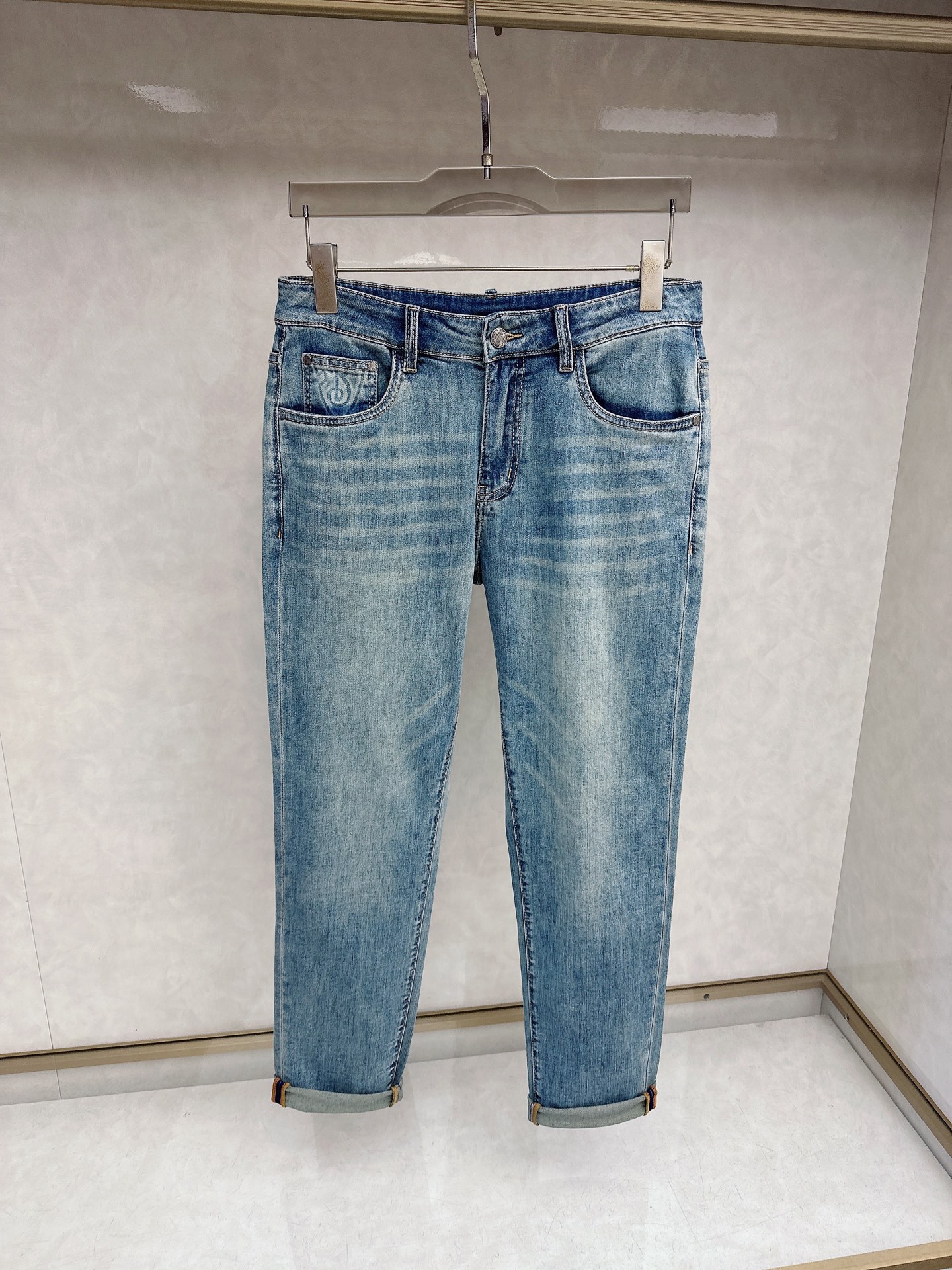 巴宝莉 2026春夏🔥🔥新款现货上市，原单爆款牛仔裤👖超级定制款，原版五金，超级重工工艺，版型超赞👍细节