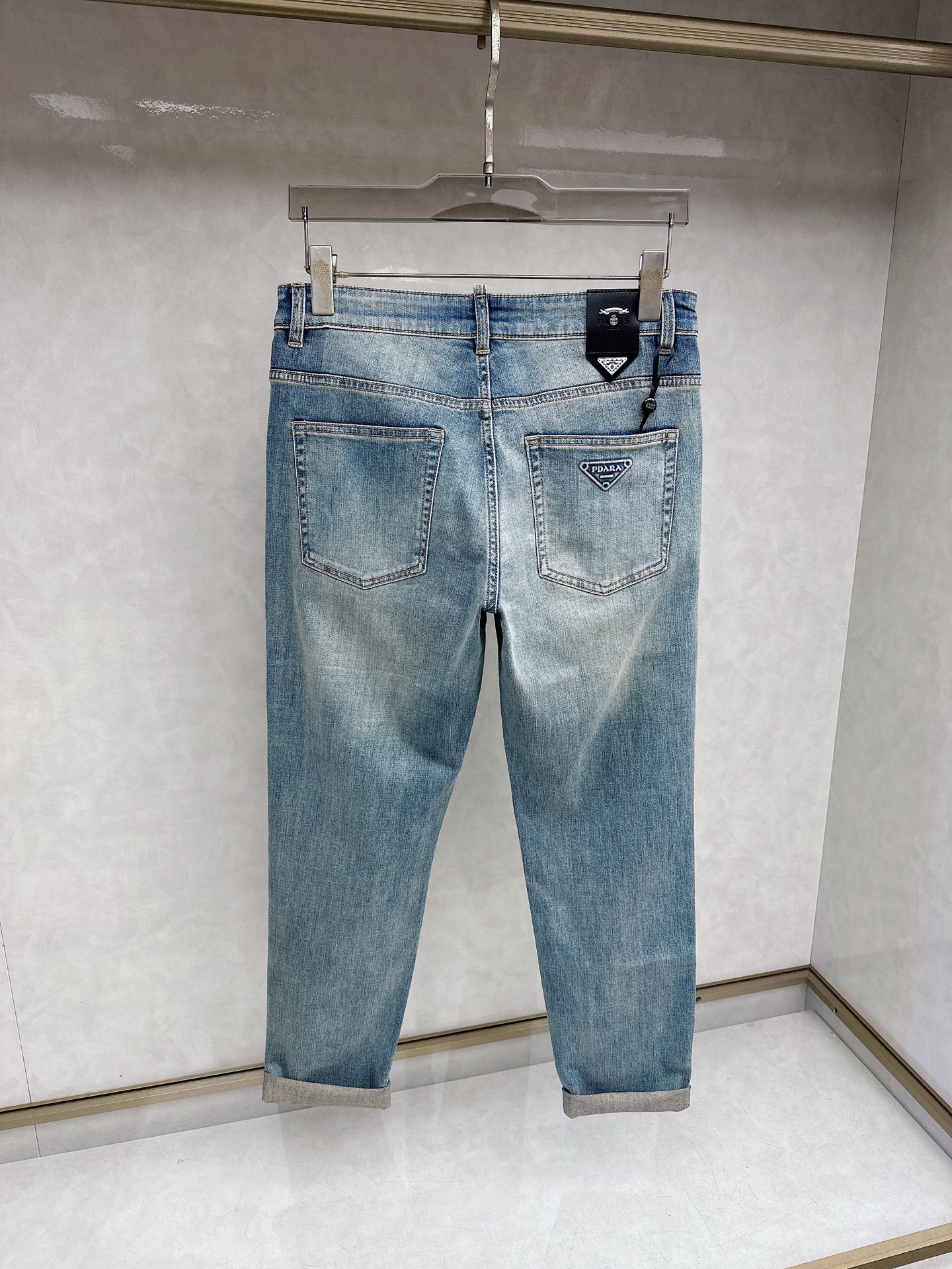 阿玛尼 2026春夏🔥🔥新款现货上市，原单爆款牛仔裤👖超级定制款，原版五金，超级重工工艺，版型超赞👍细节