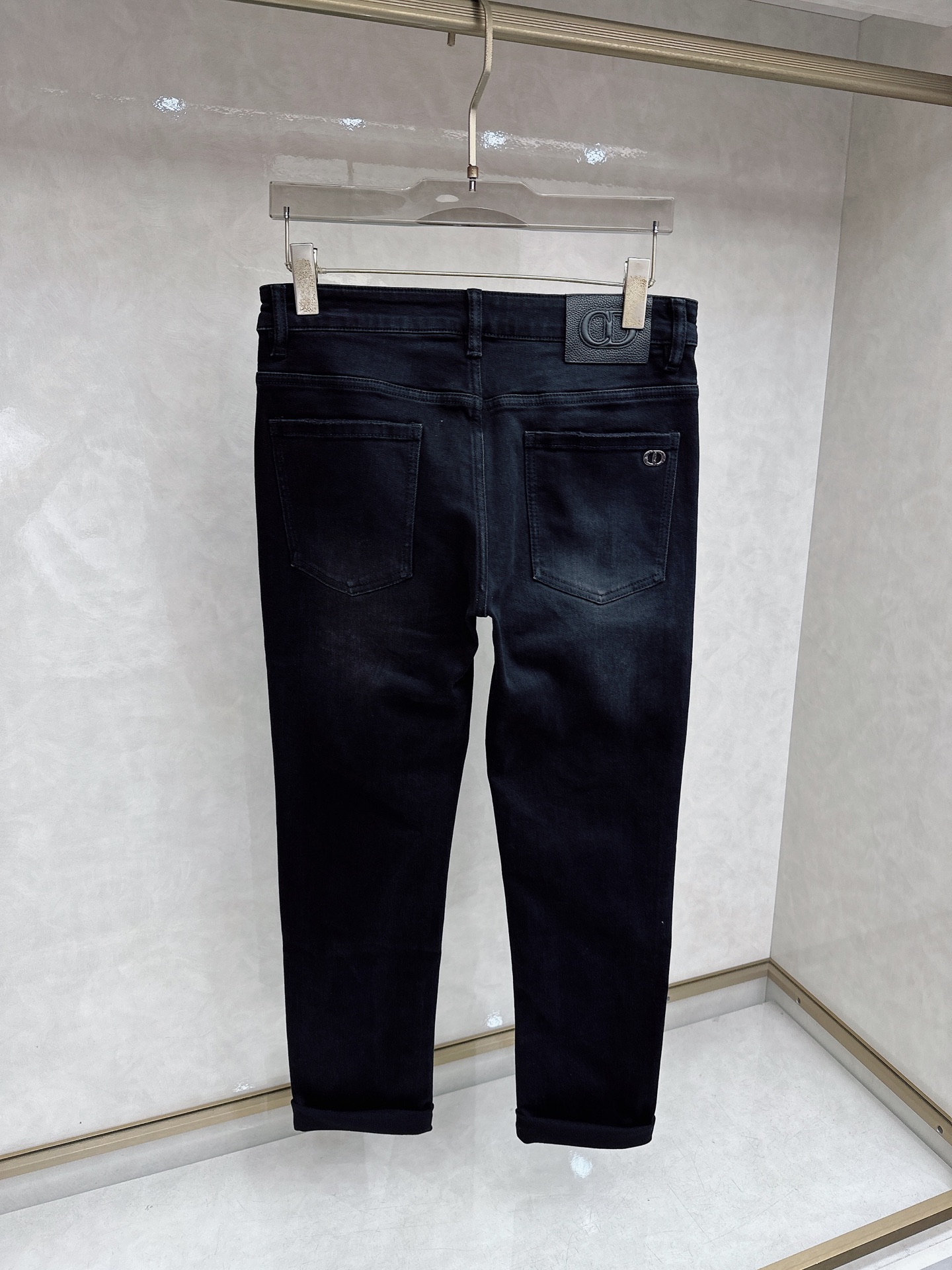 迪奥 2026春夏🔥🔥新款现货上市，原单爆款牛仔裤👖超级定制款，原版五金，超级重工工艺，版型超赞👍细节做