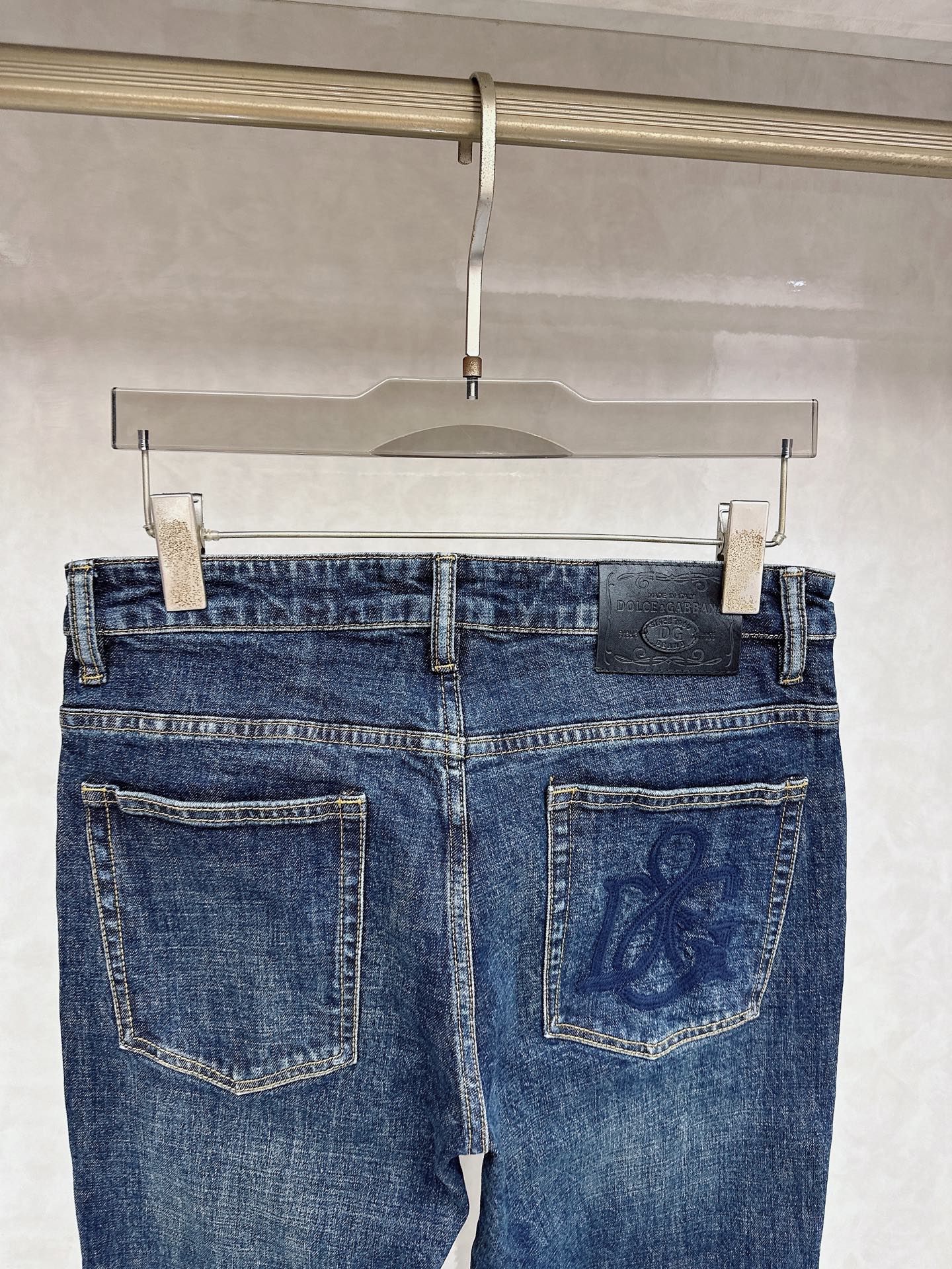 DG 2026春夏🔥🔥新款现货上市，原单爆款牛仔裤👖超级定制款，原版五金，超级重工工艺，版型超赞👍细节做