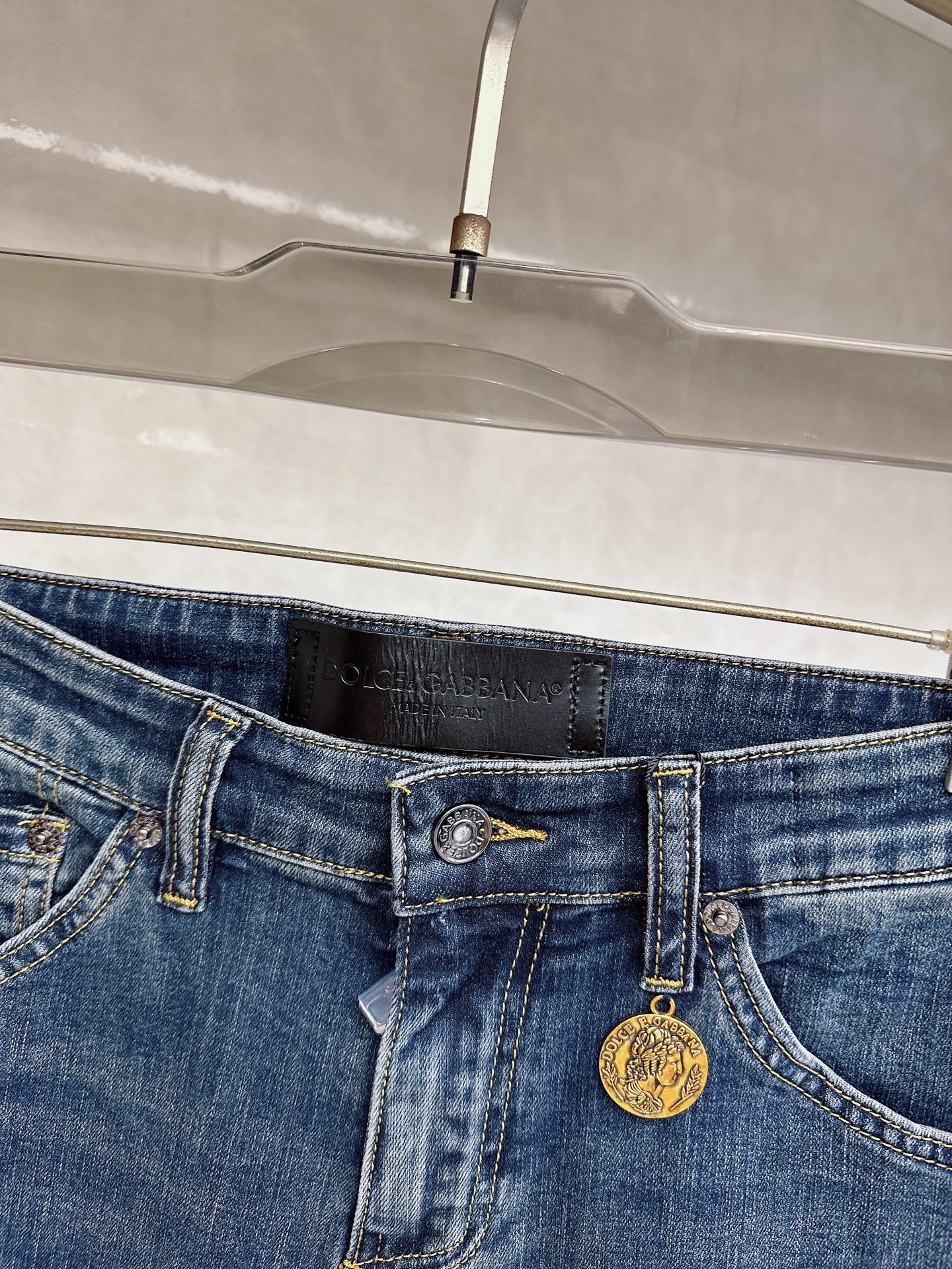 DG 2026春夏🔥🔥新款现货上市，原单爆款牛仔裤👖超级定制款，原版五金，超级重工工艺，版型超赞👍细节做