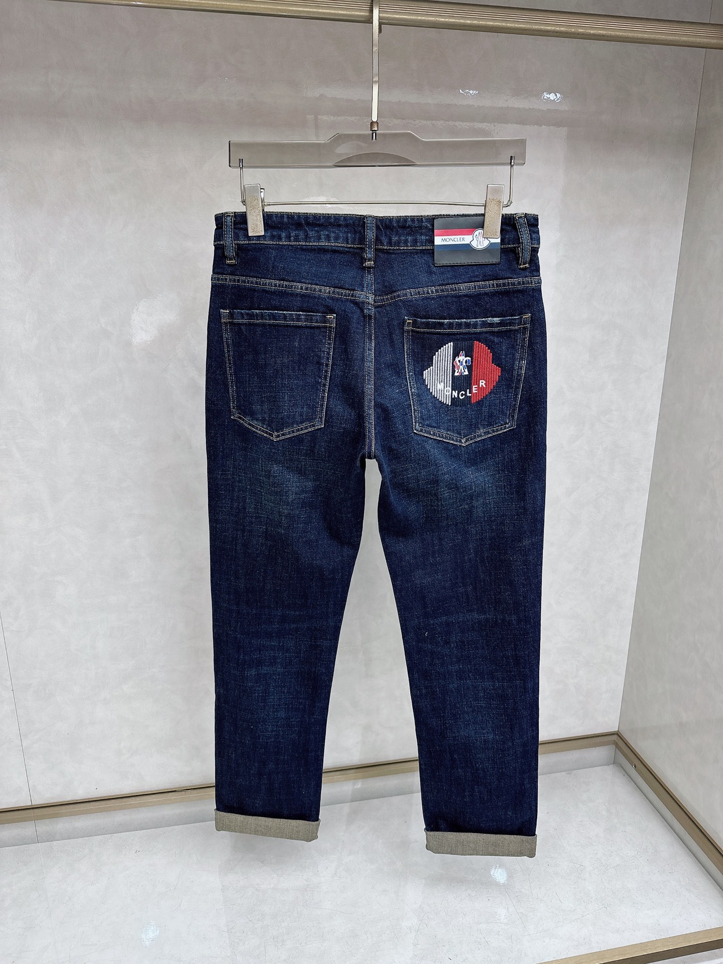 蒙口 2026春夏🔥🔥新款现货上市，原单爆款牛仔裤👖超级定制款，原版五金，超级重工工艺，版型超赞👍细节做
