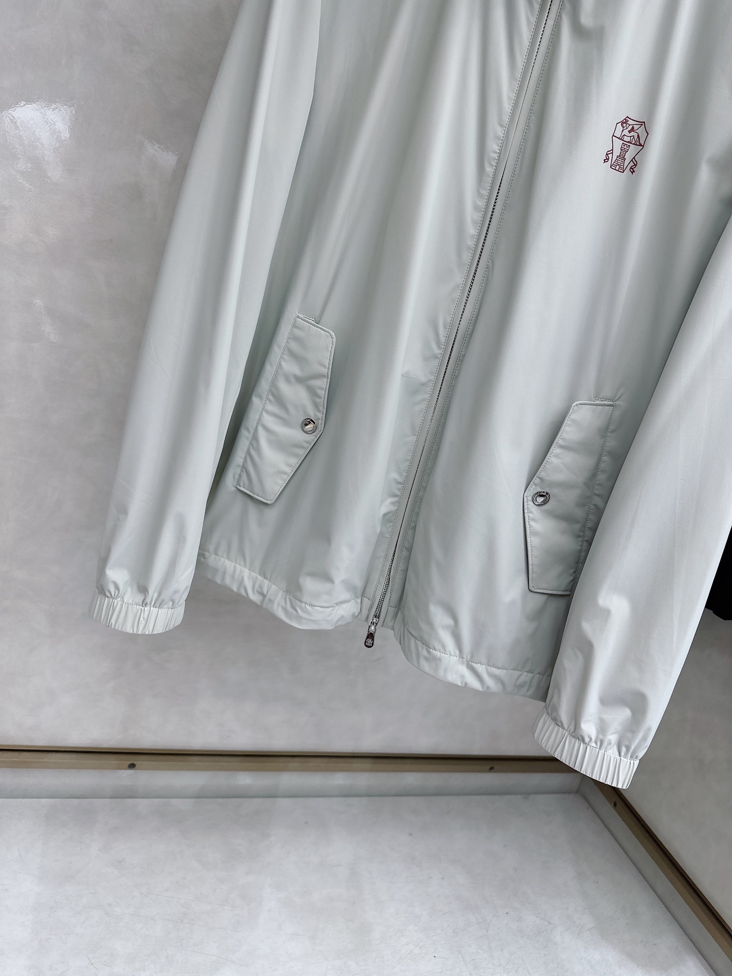 bc& 26 春夏FW最新款连帽外套柜子在售经典款。采用专柜定制面料，软糯亲肤，抗皱抗静电不粘灰，静音，