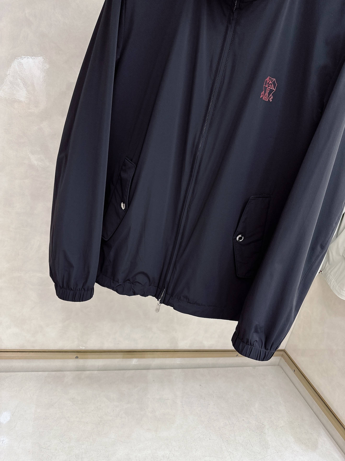 bc& 26 春夏FW最新款连帽外套柜子在售经典款。采用专柜定制面料，软糯亲肤，抗皱抗静电不粘灰，静音，