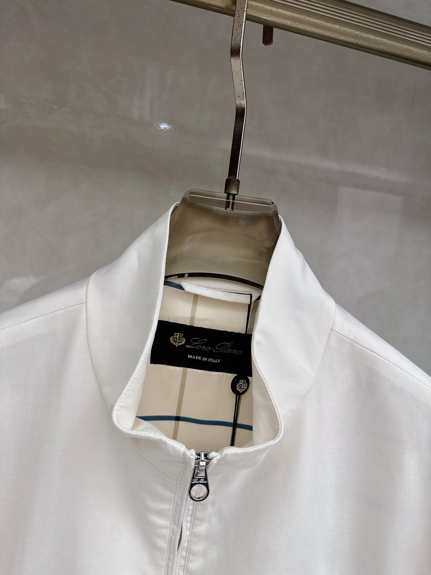 loro Piana 1956早春新款外套！最新顶尖官网原单，穿着舒适 质感超强 运动休闲夹克外套！出行