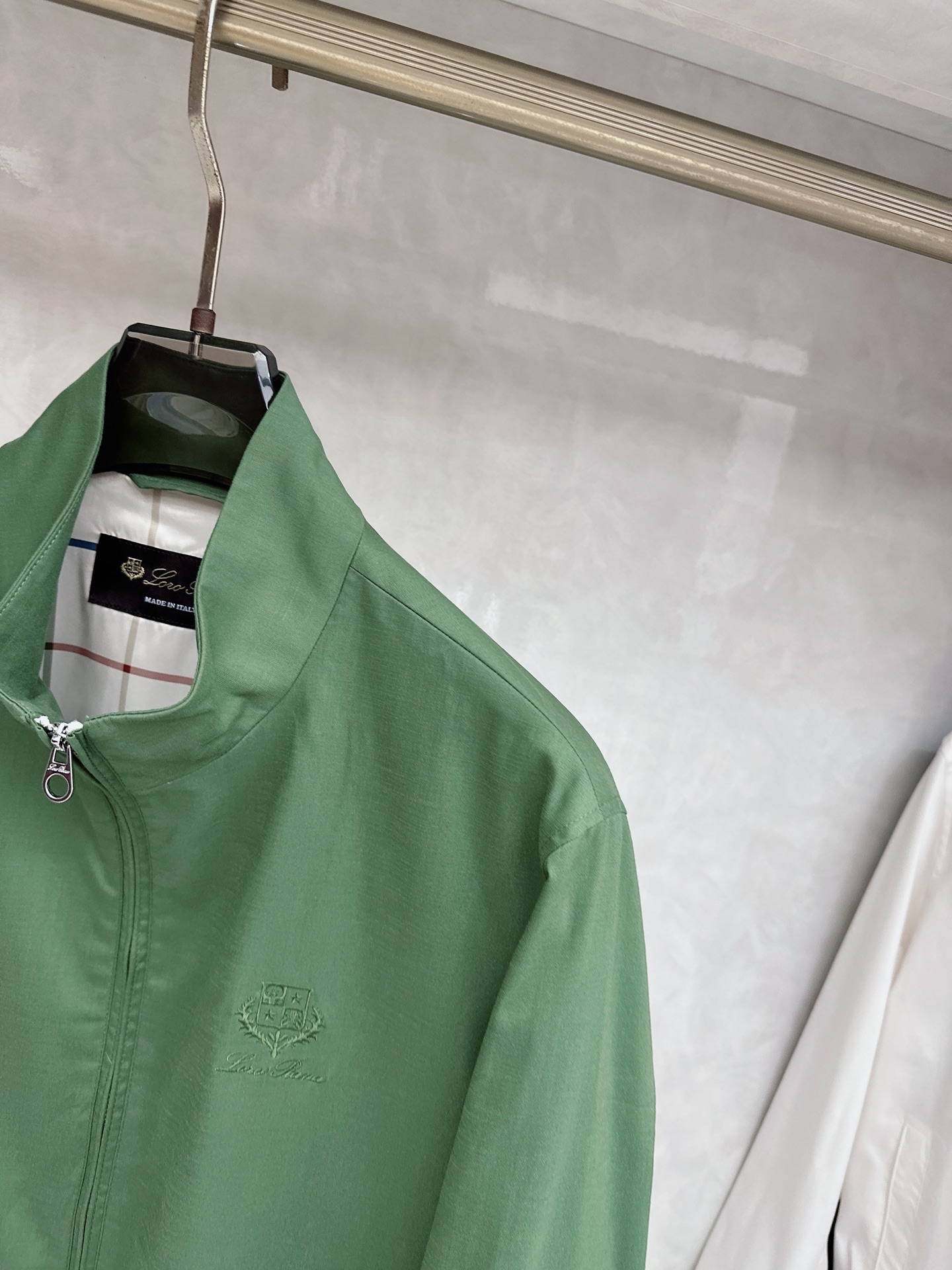 loro Piana 1956早春新款外套！最新顶尖官网原单，穿着舒适 质感超强 运动休闲夹克外套！出行