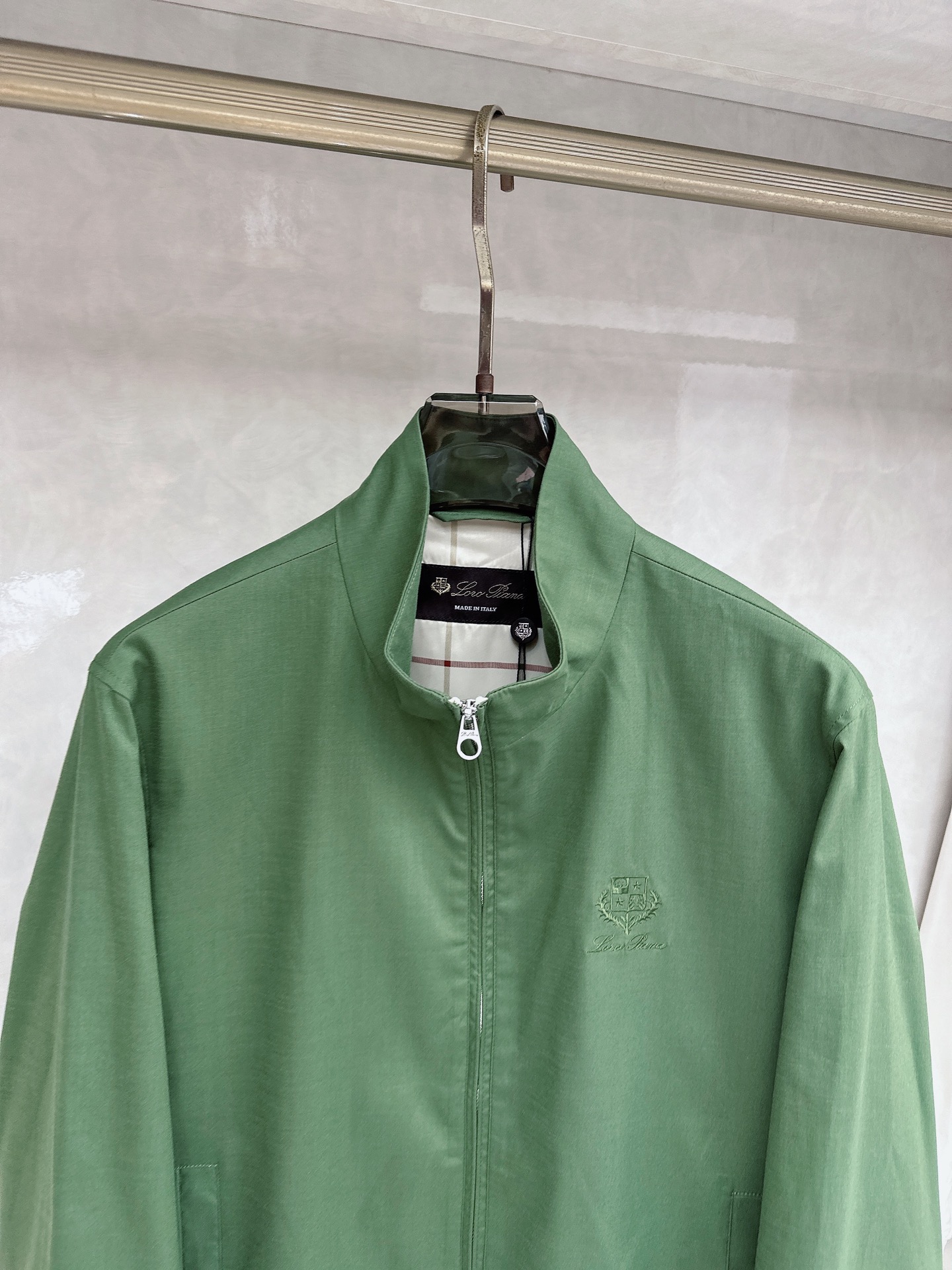 loro Piana 1956早春新款外套！最新顶尖官网原单，穿着舒适 质感超强 运动休闲夹克外套！出行