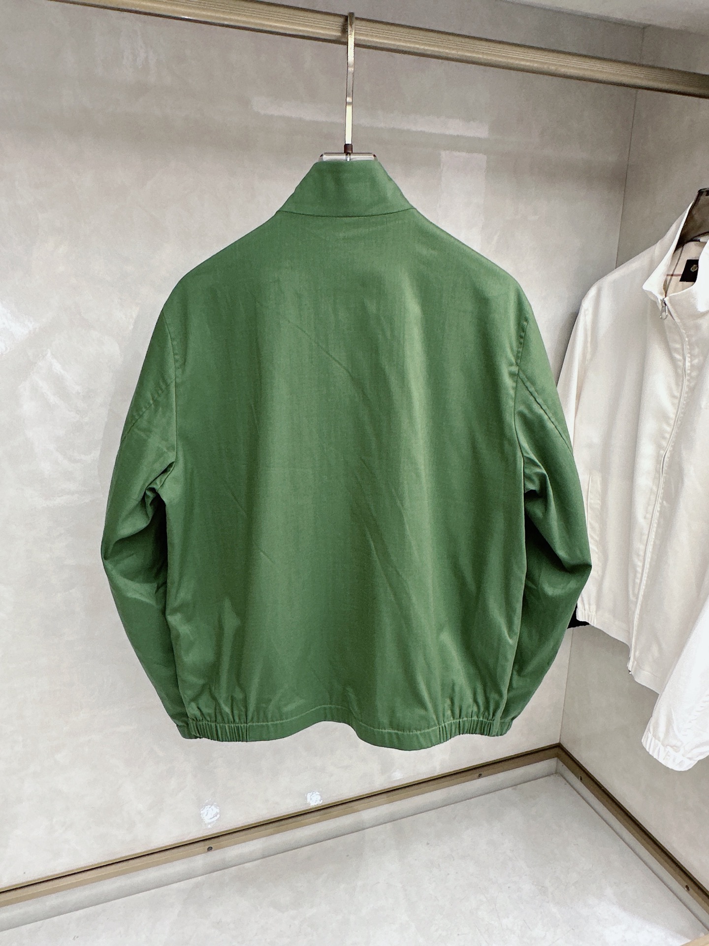 loro Piana 1956早春新款外套！最新顶尖官网原单，穿着舒适 质感超强 运动休闲夹克外套！出行