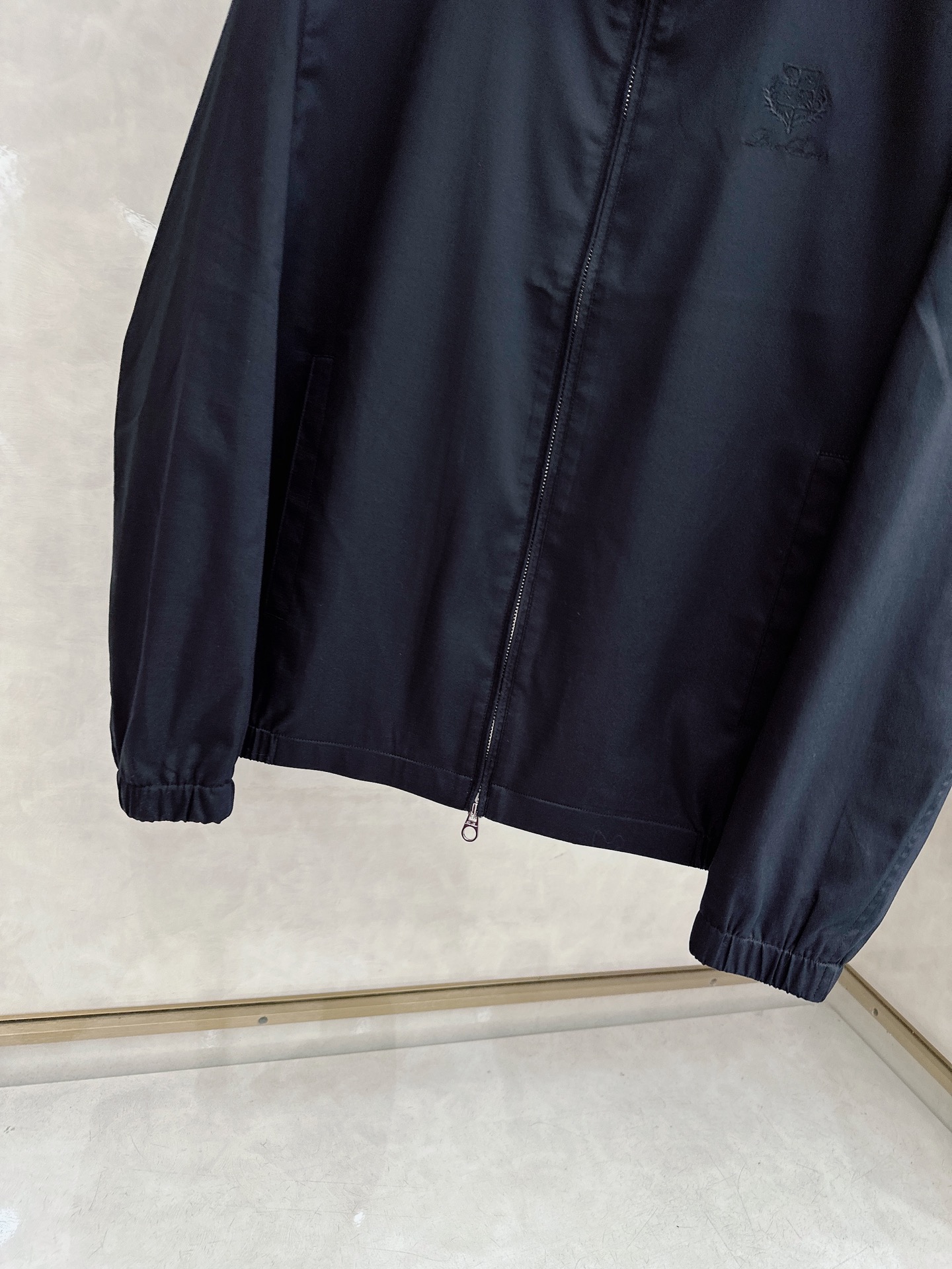 loro Piana 1956早春新款外套！最新顶尖官网原单，穿着舒适 质感超强 运动休闲夹克外套！出行