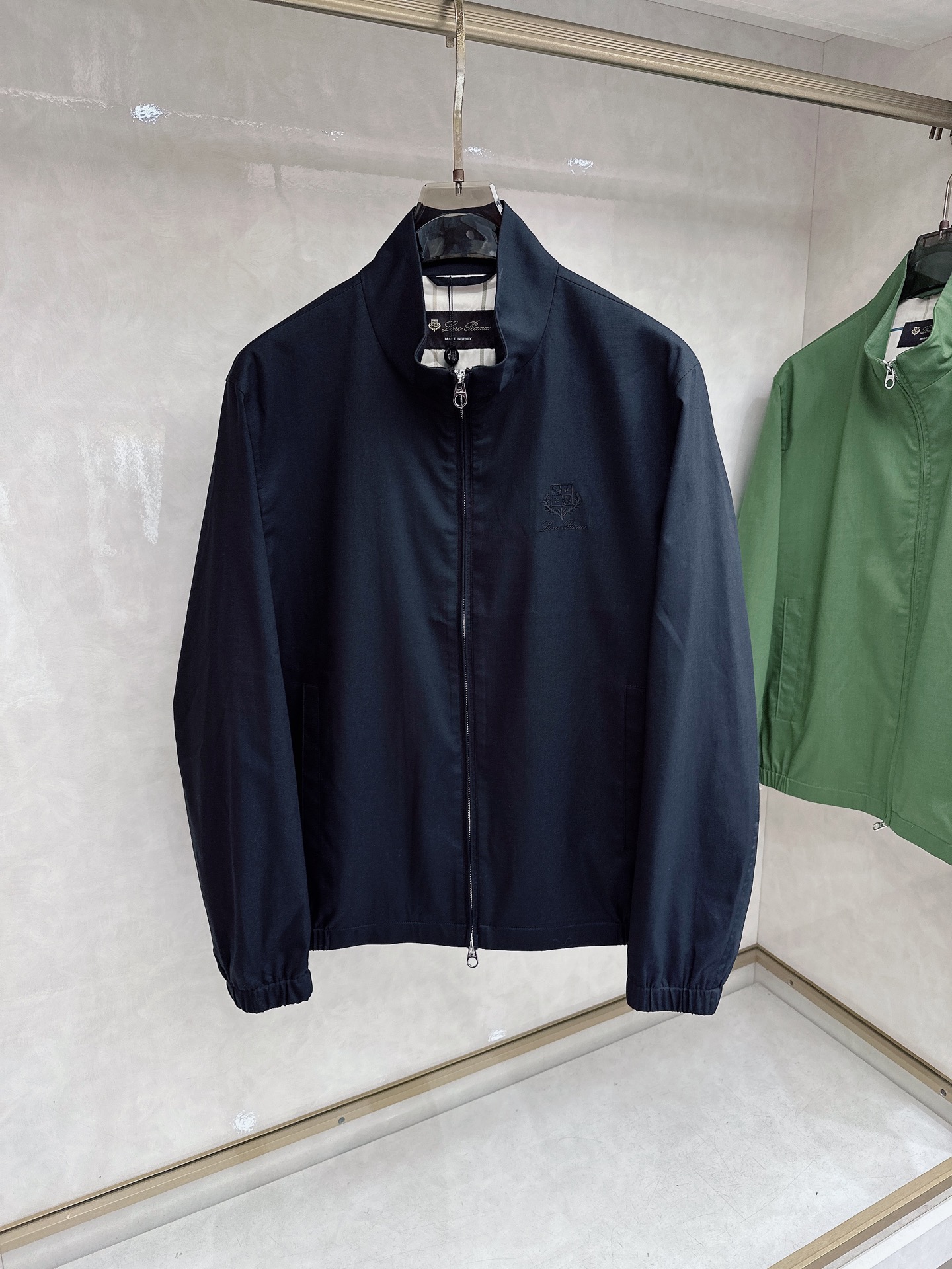 loro Piana 1956早春新款外套！最新顶尖官网原单，穿着舒适 质感超强 运动休闲夹克外套！出行