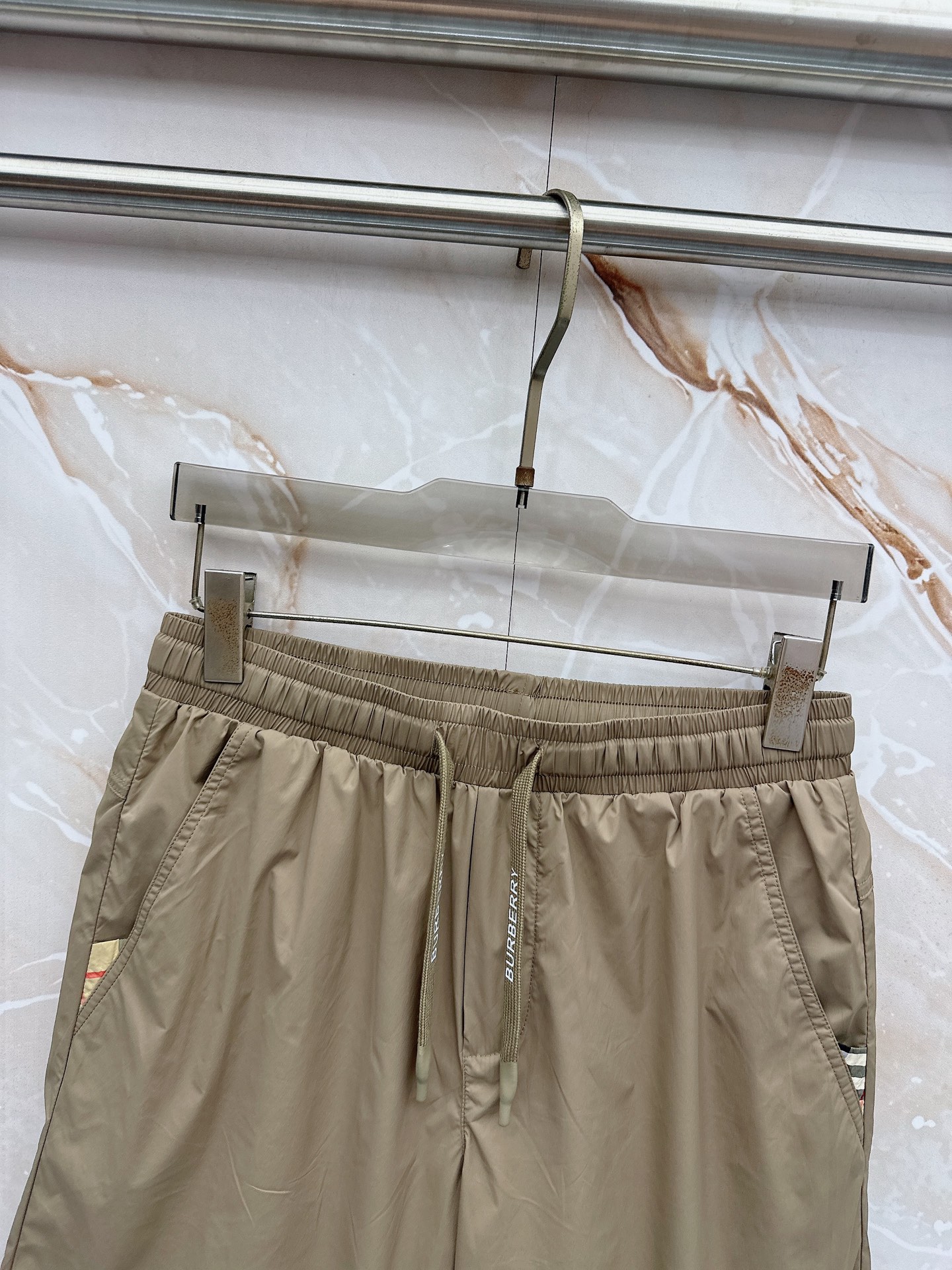 🔥🔥🔥2026夏季上新 Burberry 巴宝莉 26年夏季新款短裤定制进口速干面料舒适柔软透气性好！裤