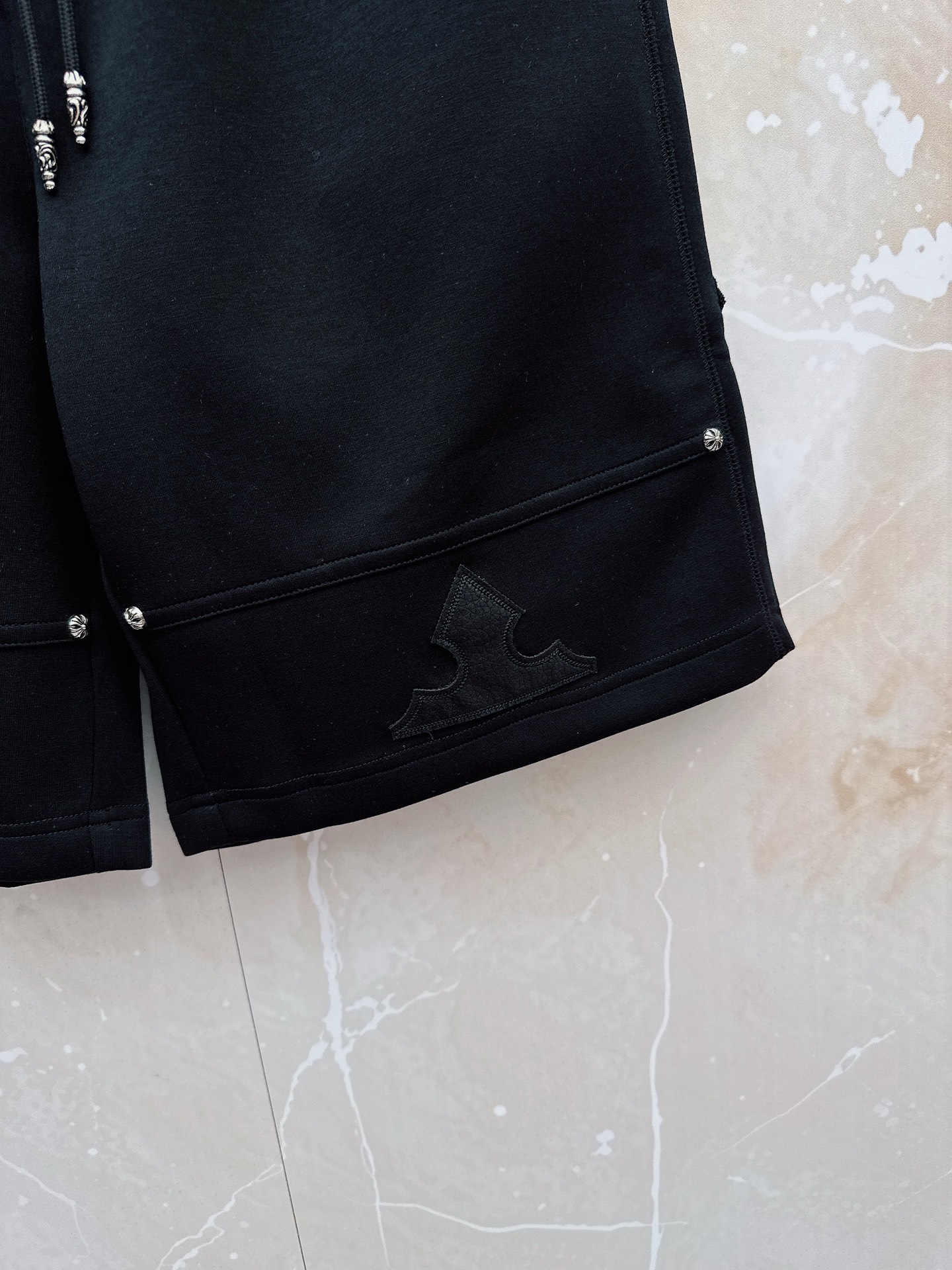 🔥🔥🔥2026夏季上新 克罗心 26年夏季新款短裤定制进口速干面料舒适柔软透气性好！裤腿拼接透气孔设计，