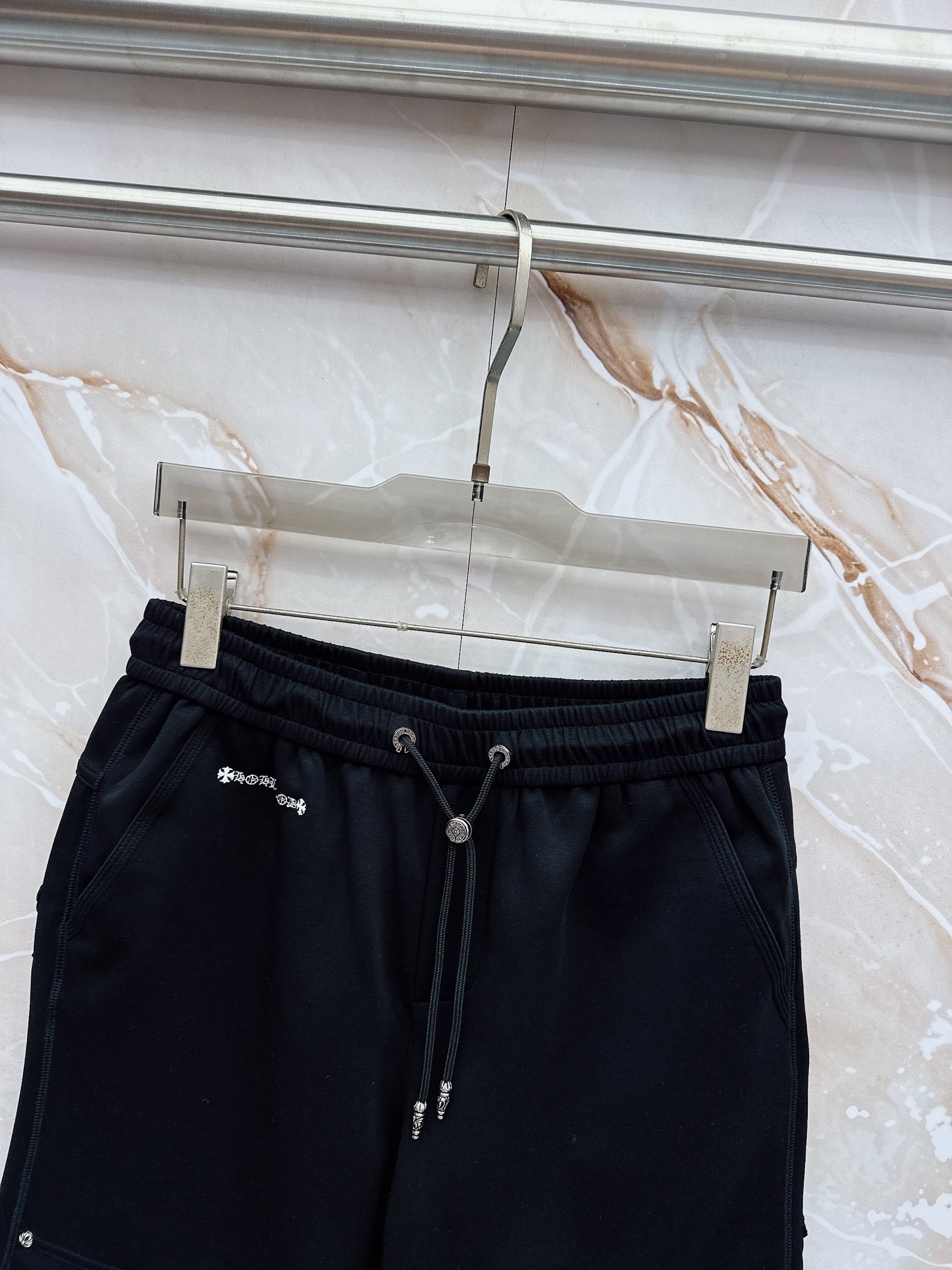 🔥🔥🔥2026夏季上新 克罗心 26年夏季新款短裤定制进口速干面料舒适柔软透气性好！裤腿拼接透气孔设计，