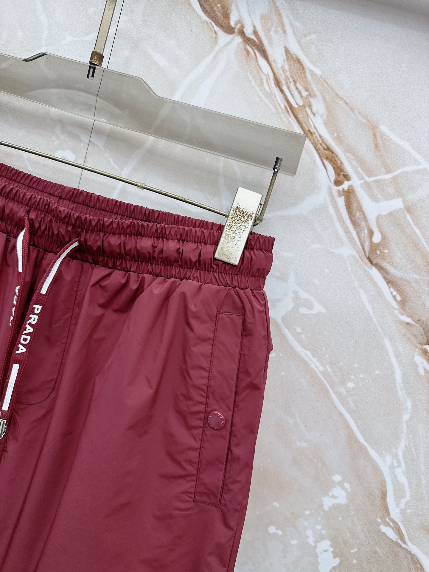 🔥🔥🔥2026夏季上新 Prada 普拉达 26年夏季新款短裤定制进口速干面料舒适柔软透气性好！裤腿拼接