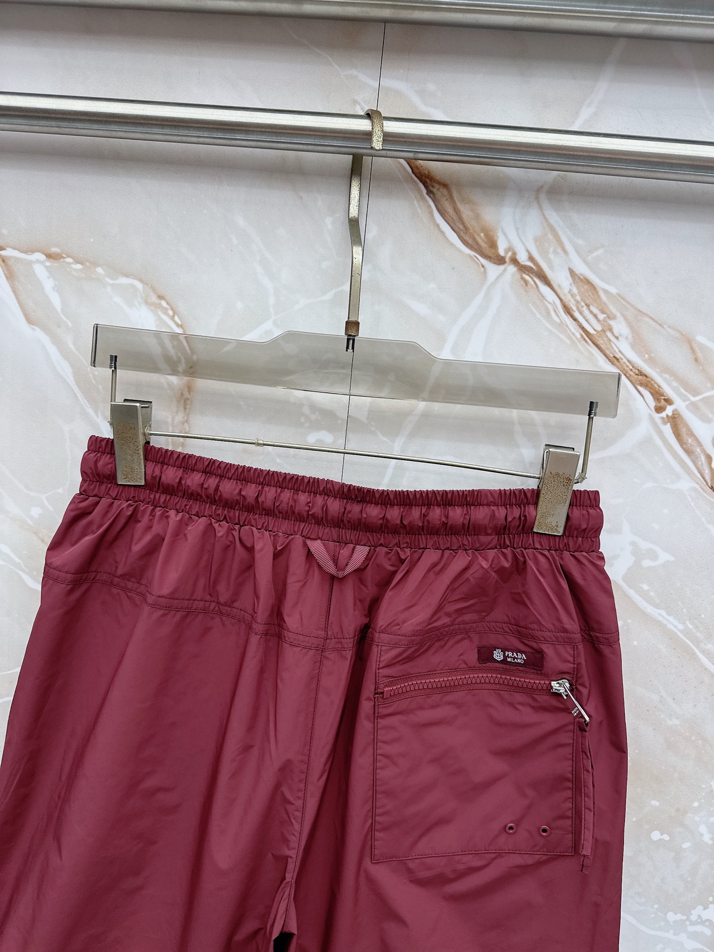 🔥🔥🔥2026夏季上新 Prada 普拉达 26年夏季新款短裤定制进口速干面料舒适柔软透气性好！裤腿拼接