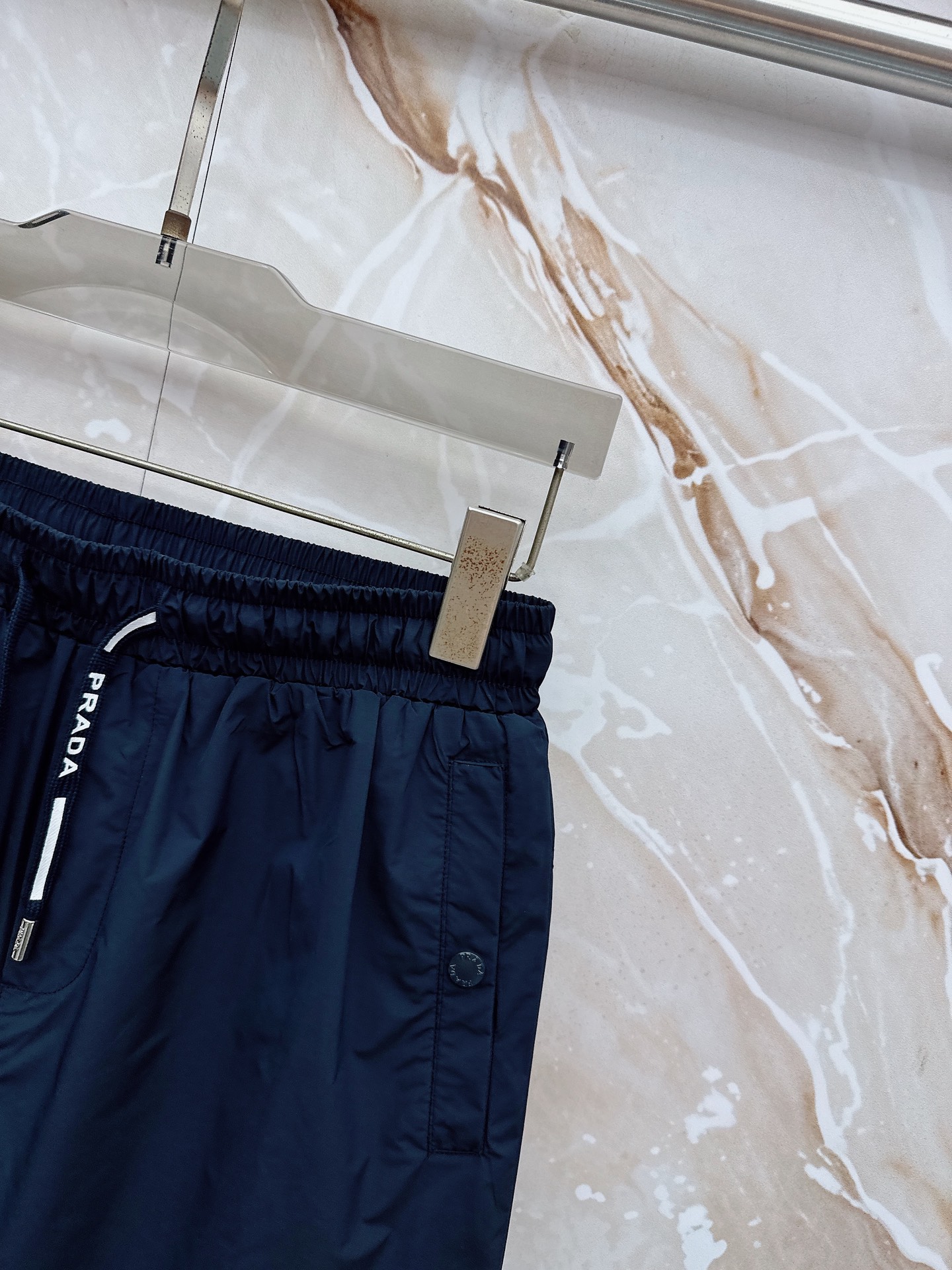 🔥🔥🔥2026夏季上新 Prada 普拉达 26年夏季新款短裤定制进口速干面料舒适柔软透气性好！裤腿拼接