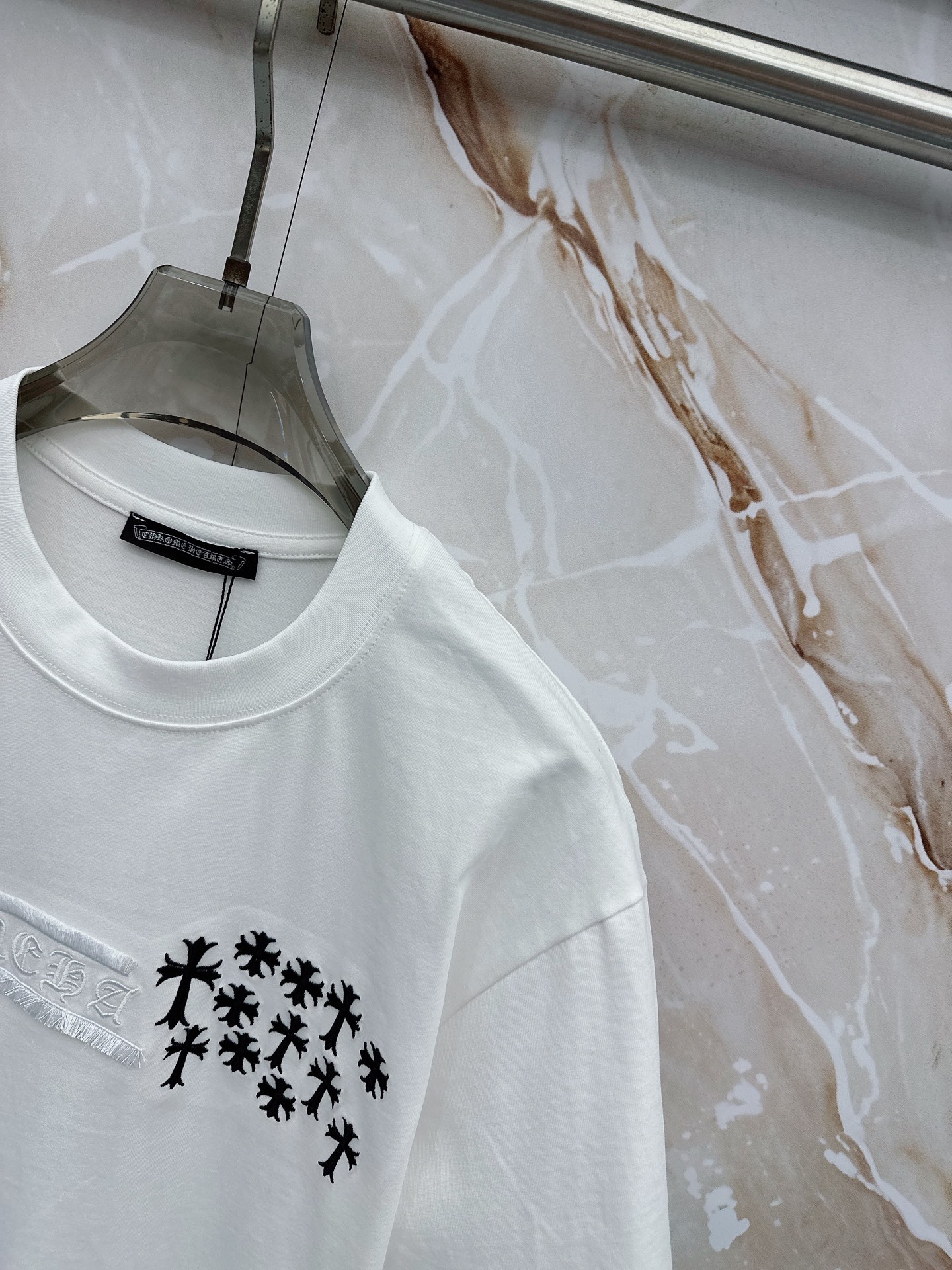 克罗心 2026春夏新款首发最新款短袖圆领T恤 高端订制 设计前卫时尚！品牌logo重工艺设计 高端定制