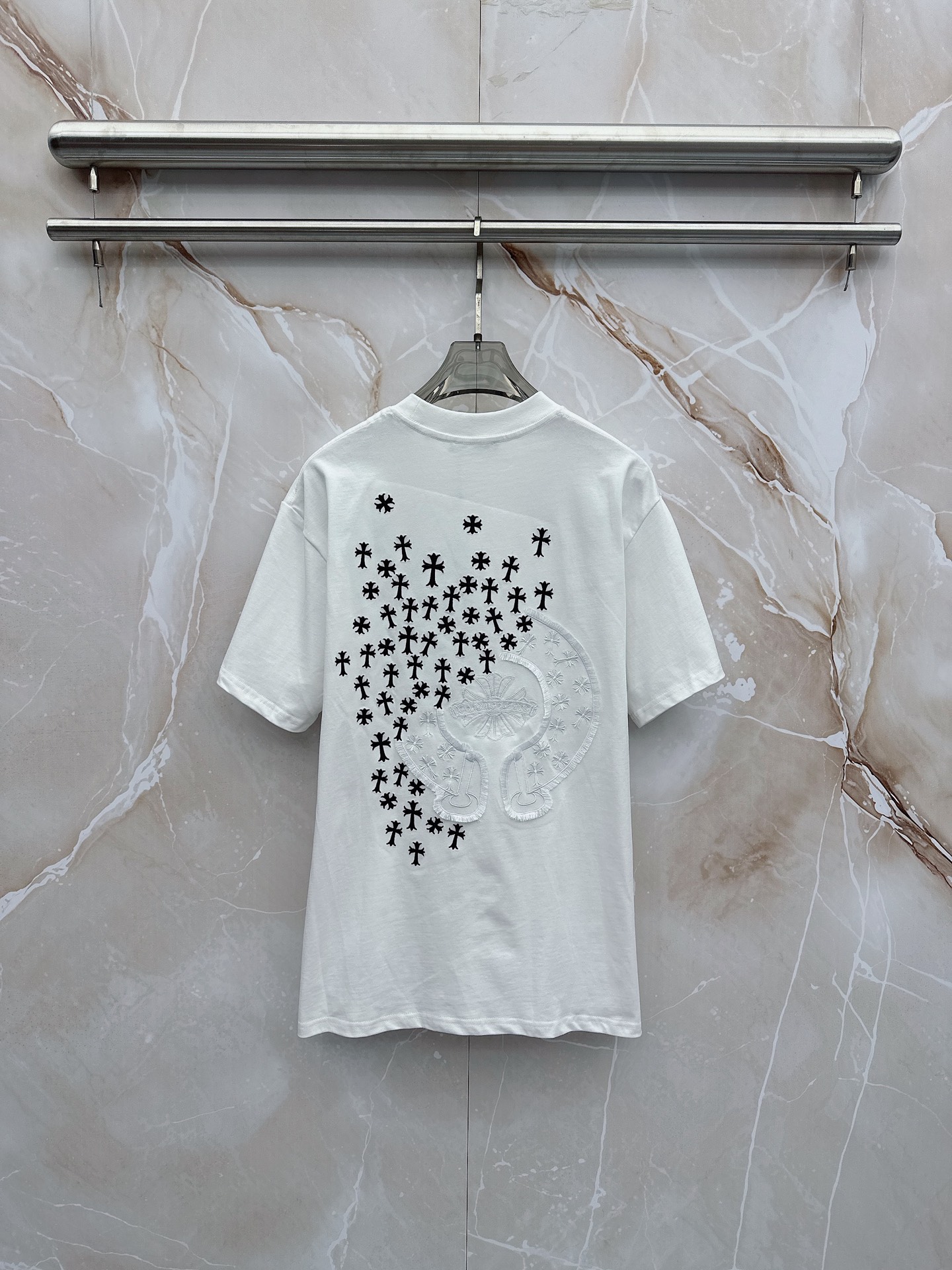 克罗心 2026春夏新款首发最新款短袖圆领T恤 高端订制 设计前卫时尚！品牌logo重工艺设计 高端定制