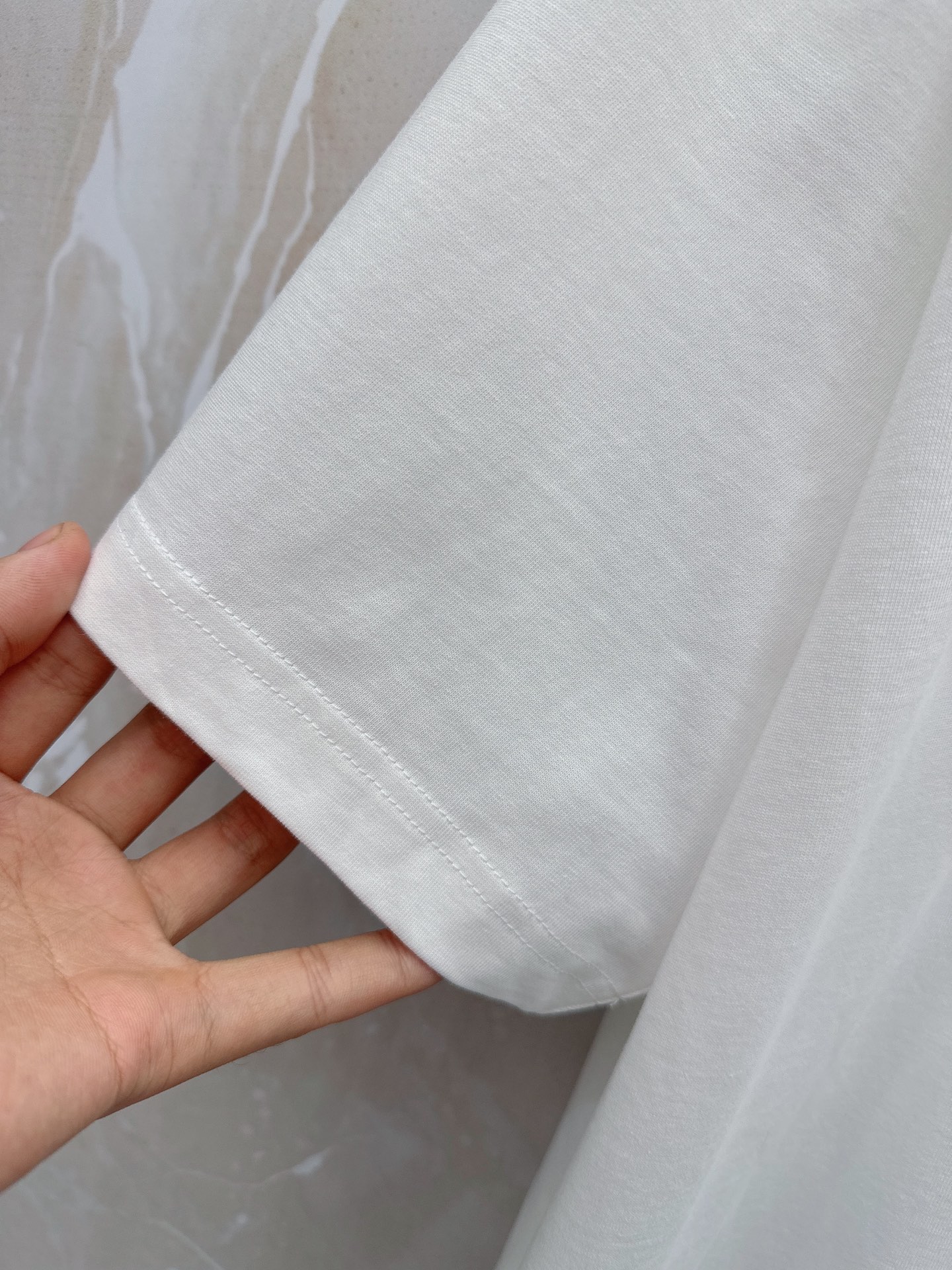 😊2026春夏新款首发最新款短袖圆领T恤 高端订制 设计前卫时尚！品牌logo重工艺设计 高端定制260