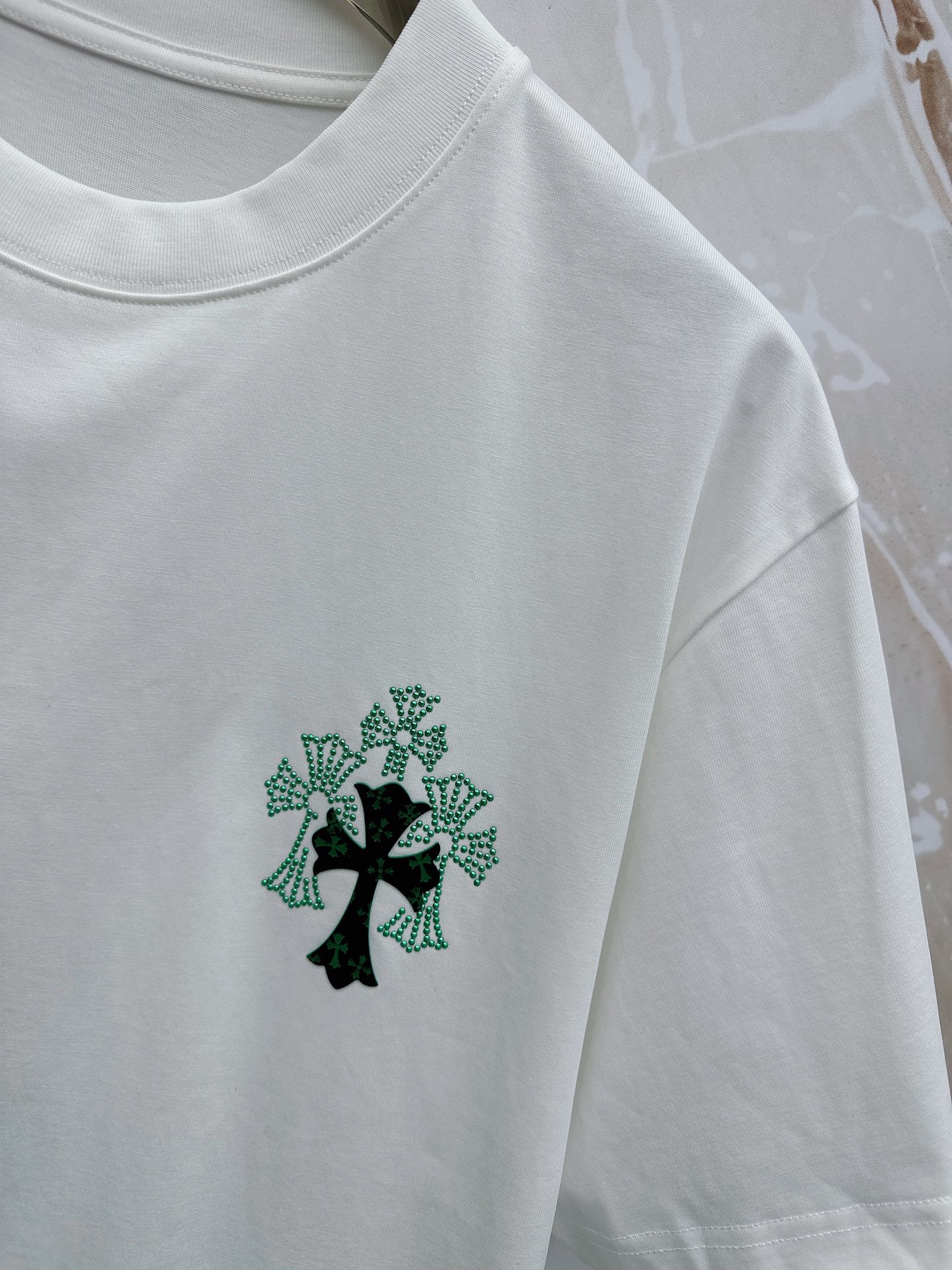 克罗心 2026春夏新款首发最新款短袖圆领T恤 高端订制 设计前卫时尚！品牌logo重工艺设计 高端定制