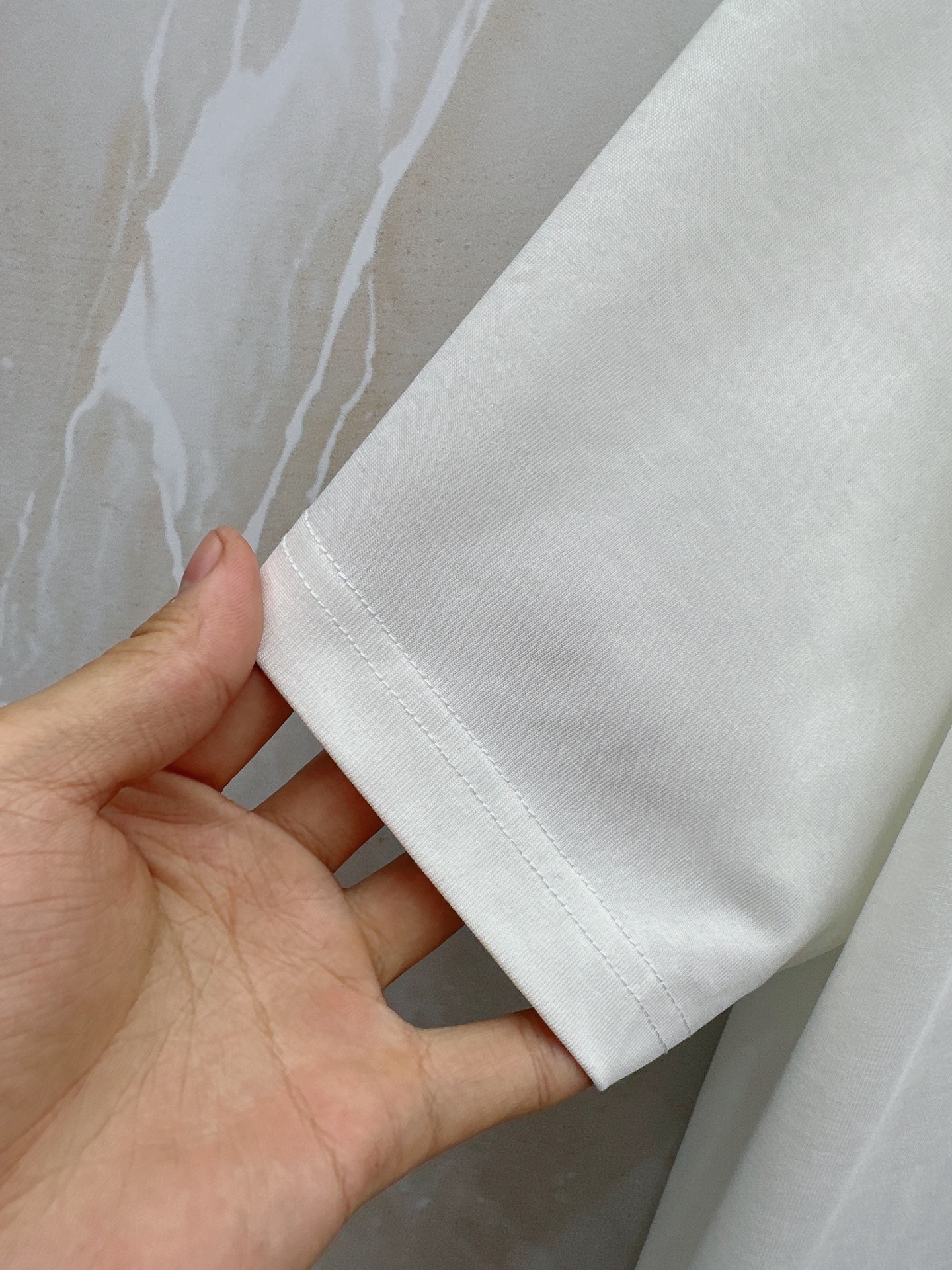 克罗心 2026春夏新款首发最新款短袖圆领T恤 高端订制 设计前卫时尚！品牌logo重工艺设计 高端定制