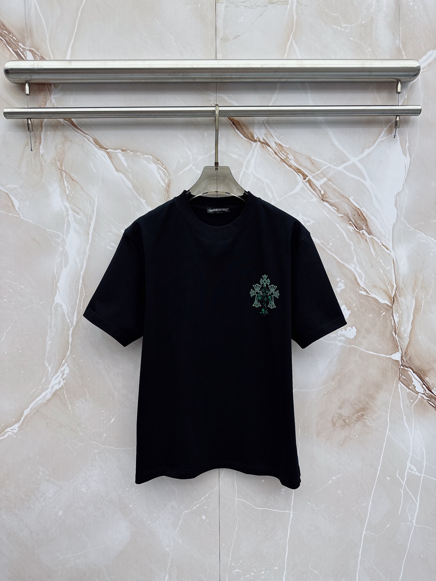 克罗心 2026春夏新款首发最新款短袖圆领T恤 高端订制 设计前卫时尚！品牌logo重工艺设计 高端定制