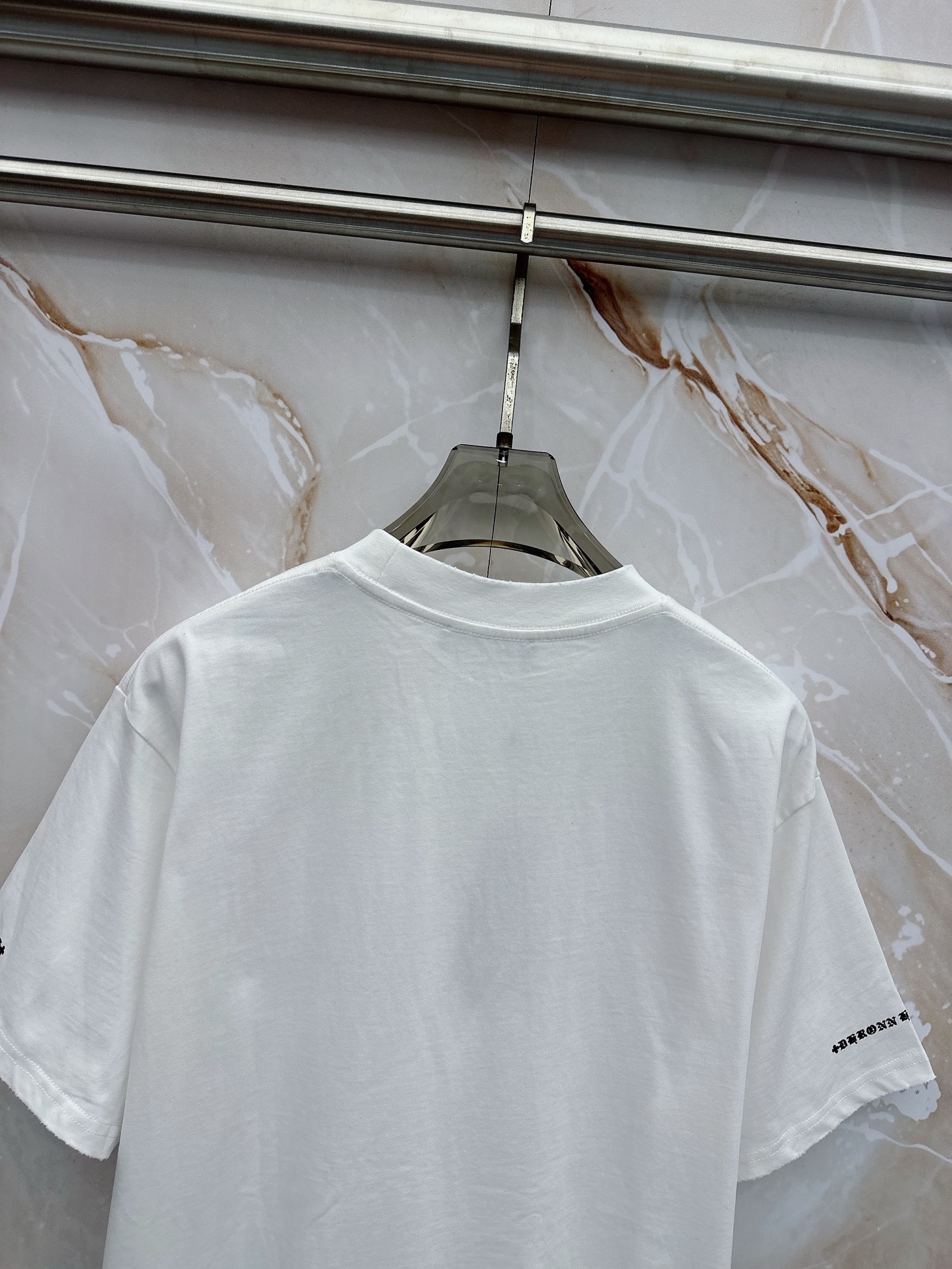 克罗心 2026春夏新款首发最新款短袖圆领T恤 高端订制 设计前卫时尚！品牌logo重工艺设计 高端定制