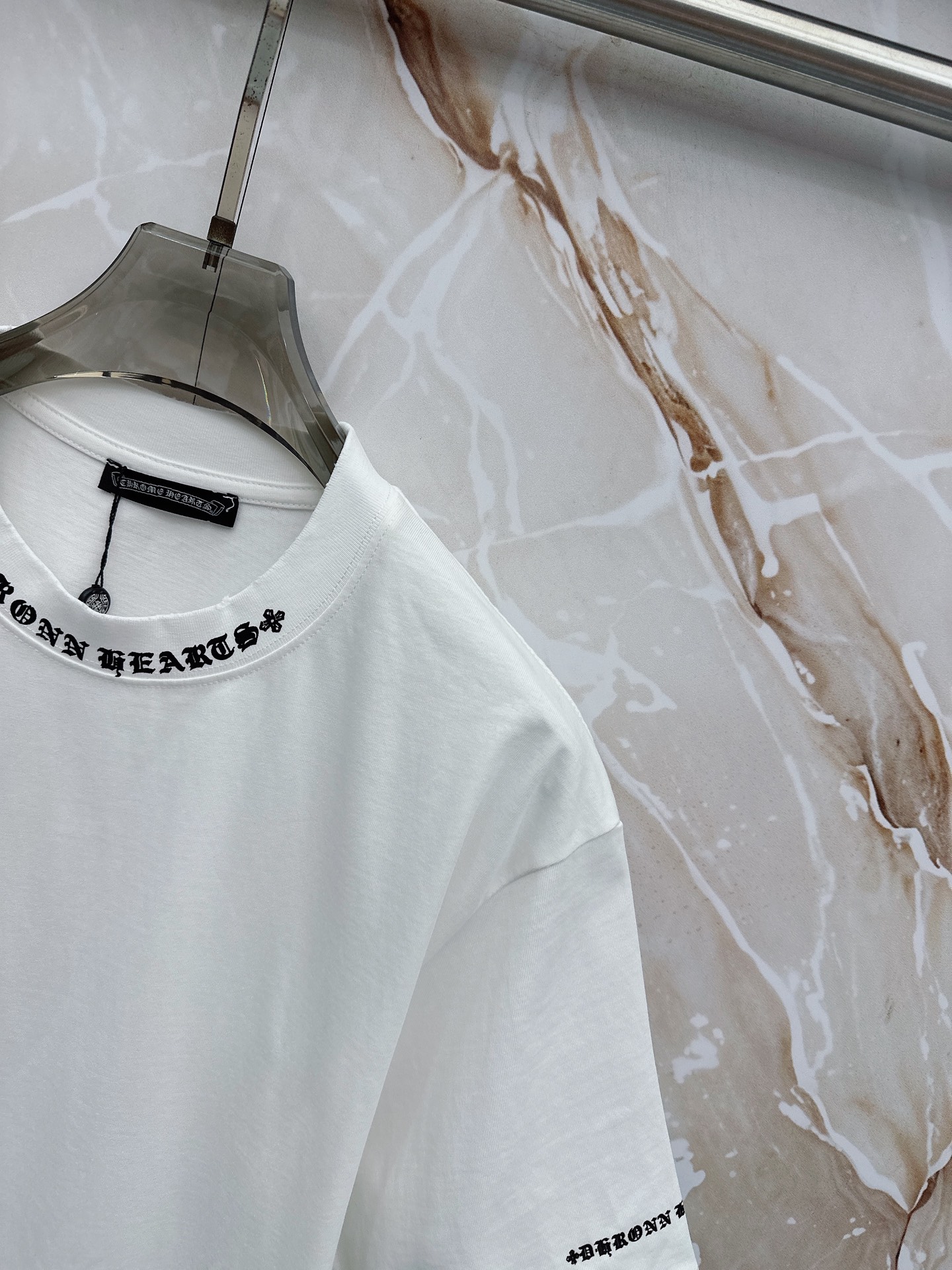 克罗心 2026春夏新款首发最新款短袖圆领T恤 高端订制 设计前卫时尚！品牌logo重工艺设计 高端定制