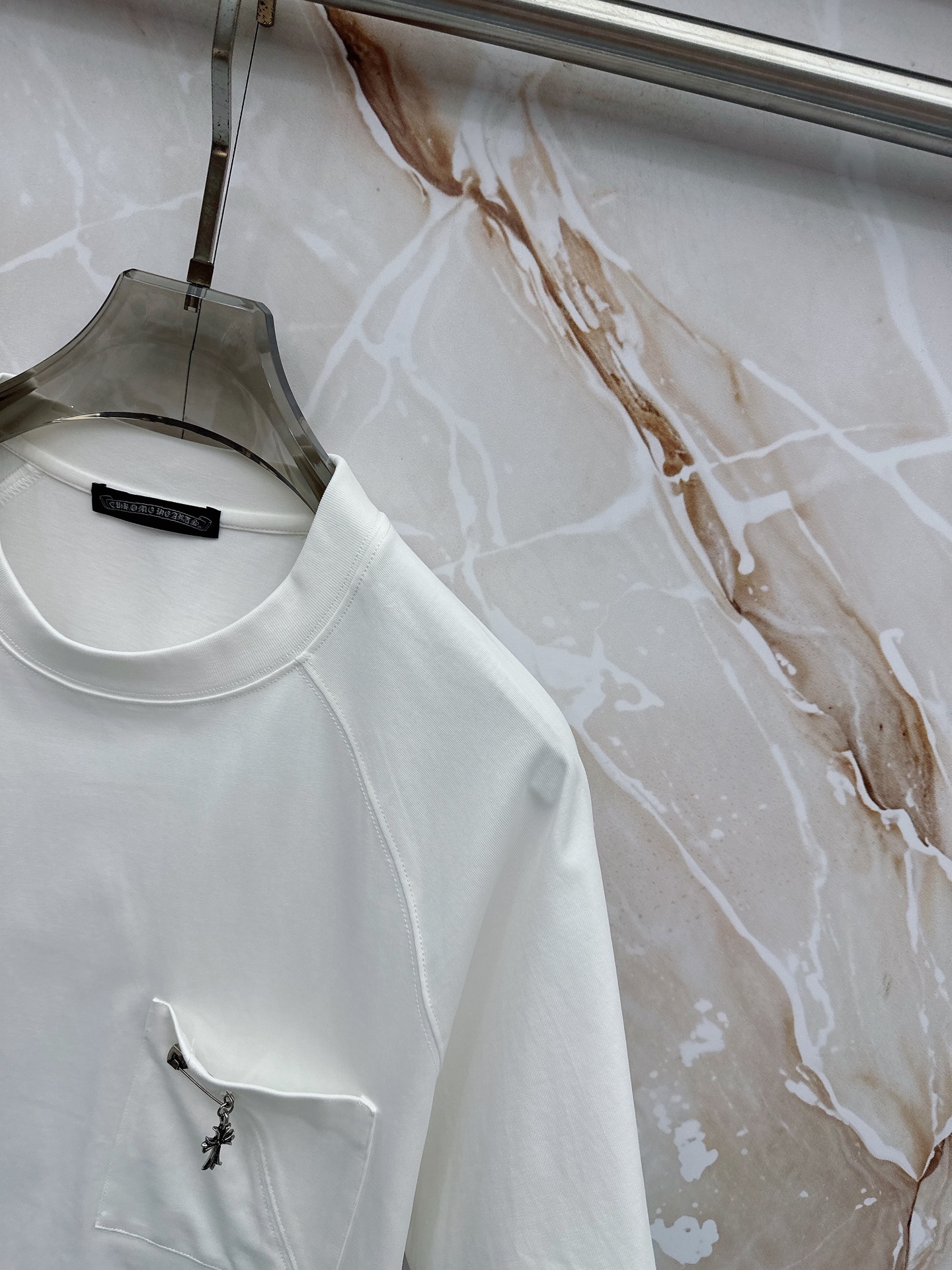 克罗心 2026春夏新款首发最新款短袖圆领T恤 高端订制 设计前卫时尚！品牌logo重工艺设计 高端定制