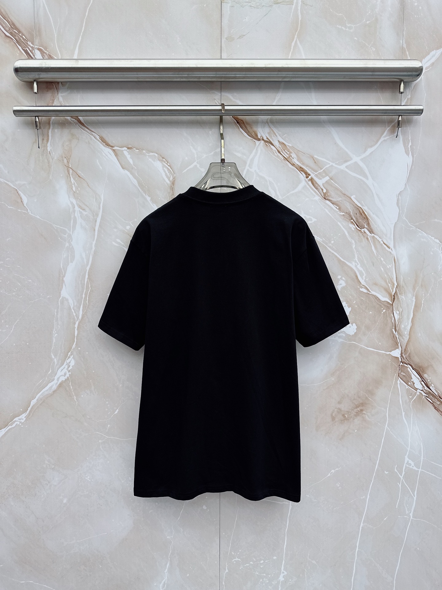 迪奥 2026春夏新款首发最新款短袖圆领T恤 高端订制 设计前卫时尚！品牌logo重工艺设计 高端定制2