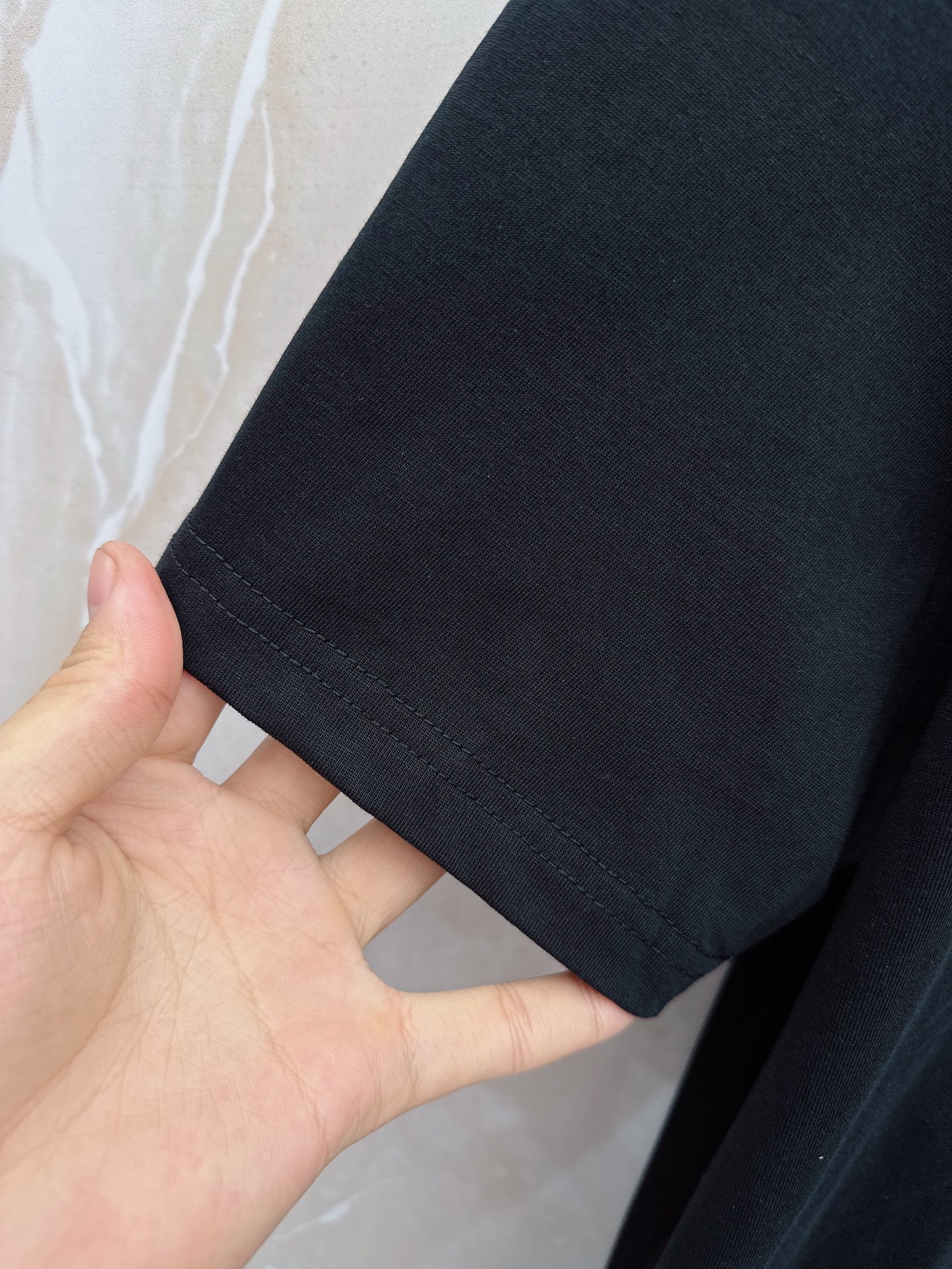 迪奥 2026春夏新款首发最新款短袖圆领T恤 高端订制 设计前卫时尚！品牌logo重工艺设计 高端定制2