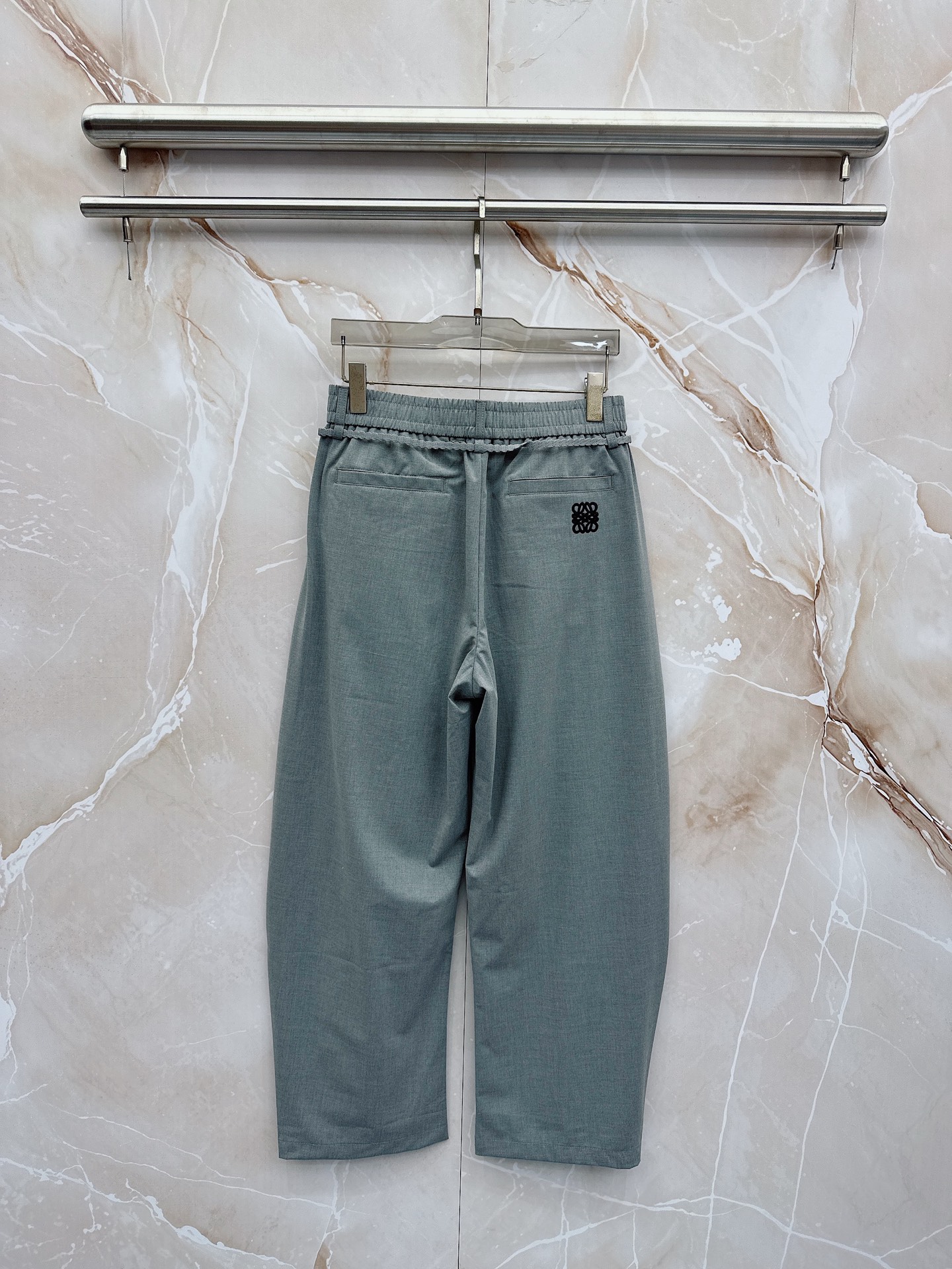 罗意威🔥🔥春夏新款宽松休闲，采用优质面料，亲肤舒服，压褶设计简直是神来之笔，不仅增加了的层次感，还超级显