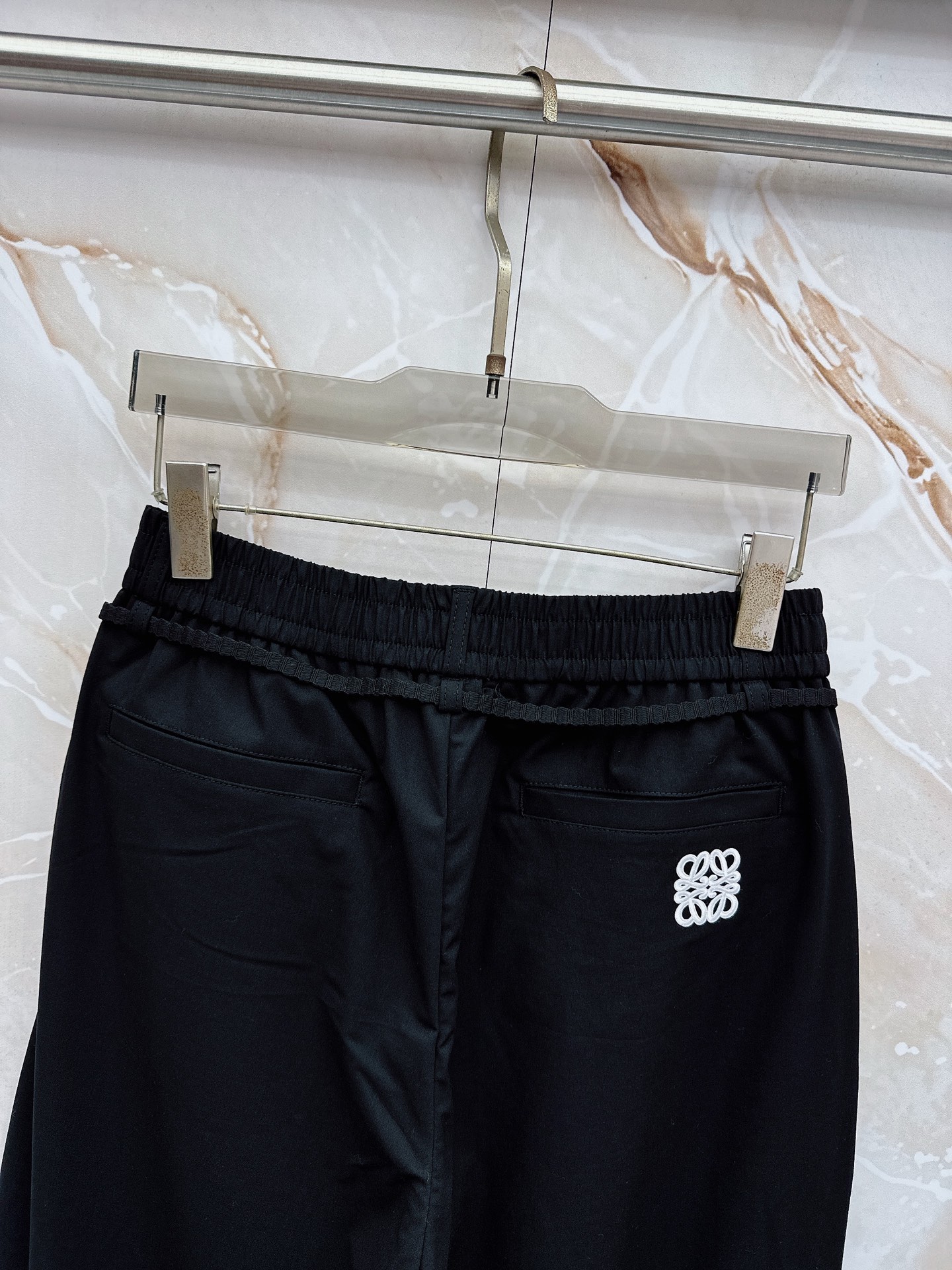 罗意威🔥🔥春夏新款宽松休闲，采用优质面料，亲肤舒服，压褶设计简直是神来之笔，不仅增加了的层次感，还超级显