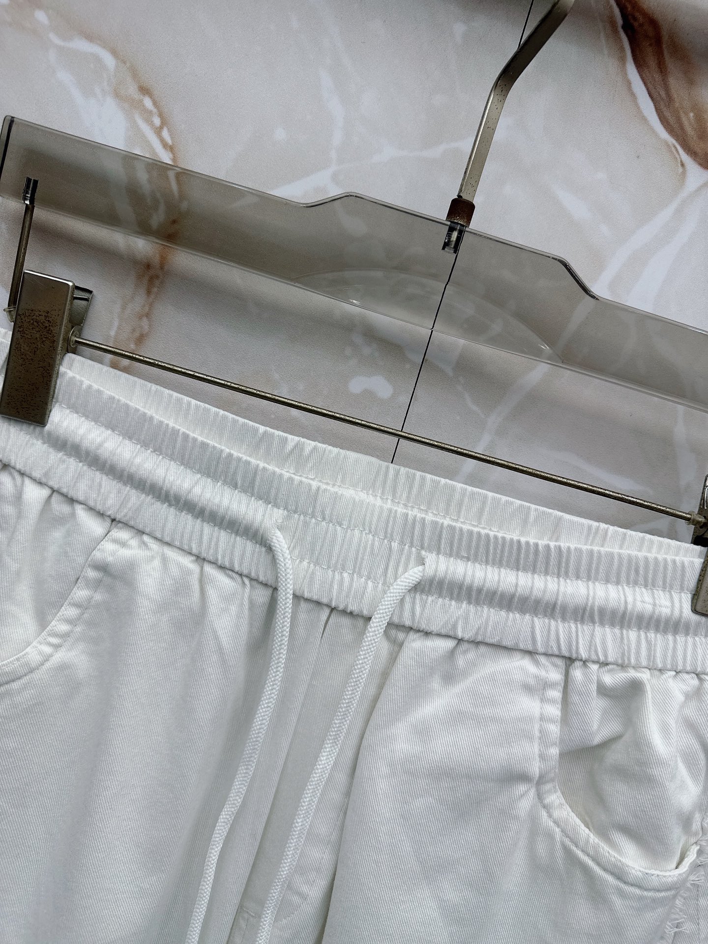 克罗心🔥🔥春夏新款宽松休闲，采用优质面料，亲肤舒服，压褶设计简直是神来之笔，不仅增加了的层次感，还超级显