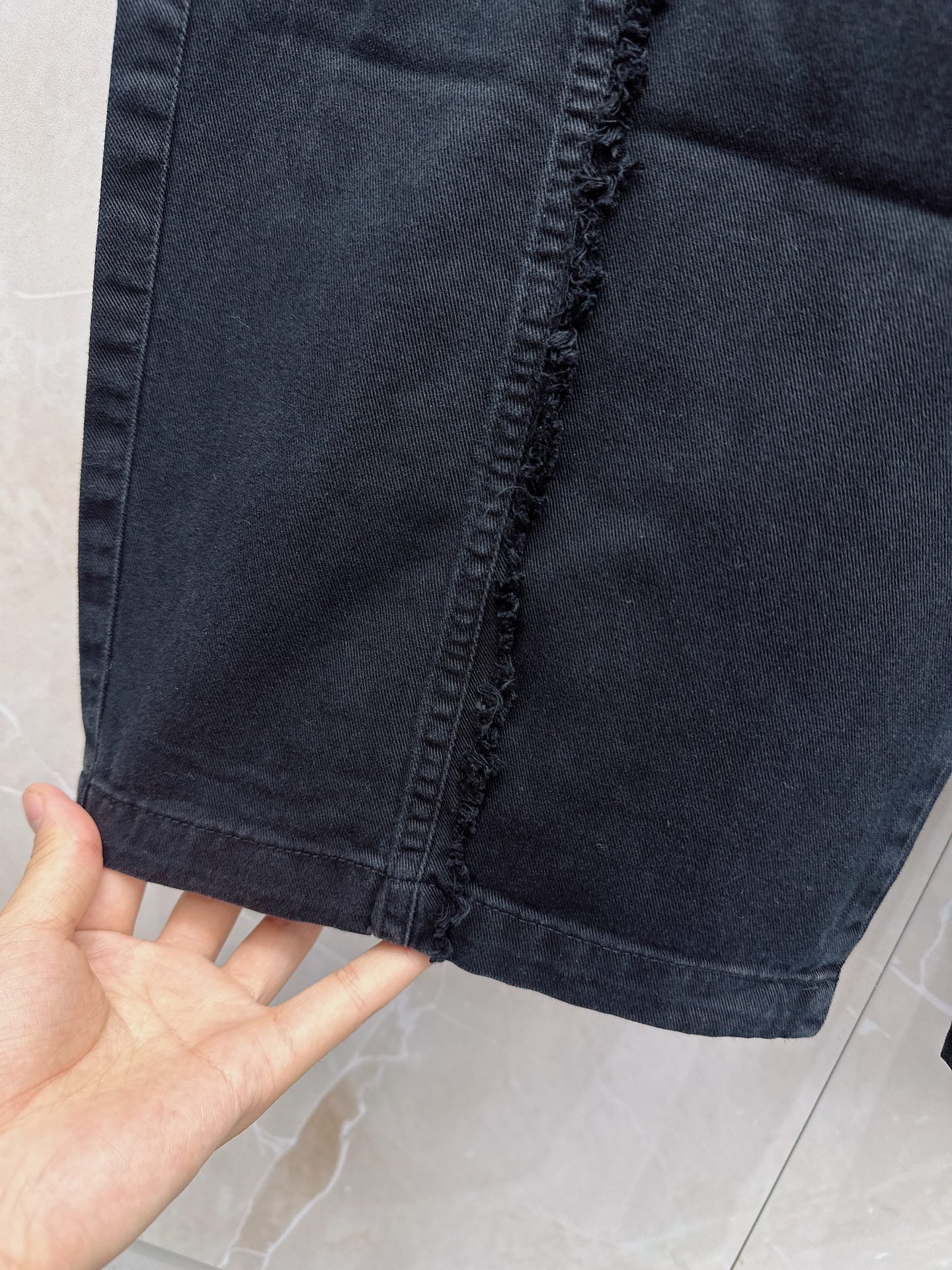 克罗心🔥🔥春夏新款宽松休闲，采用优质面料，亲肤舒服，压褶设计简直是神来之笔，不仅增加了的层次感，还超级显