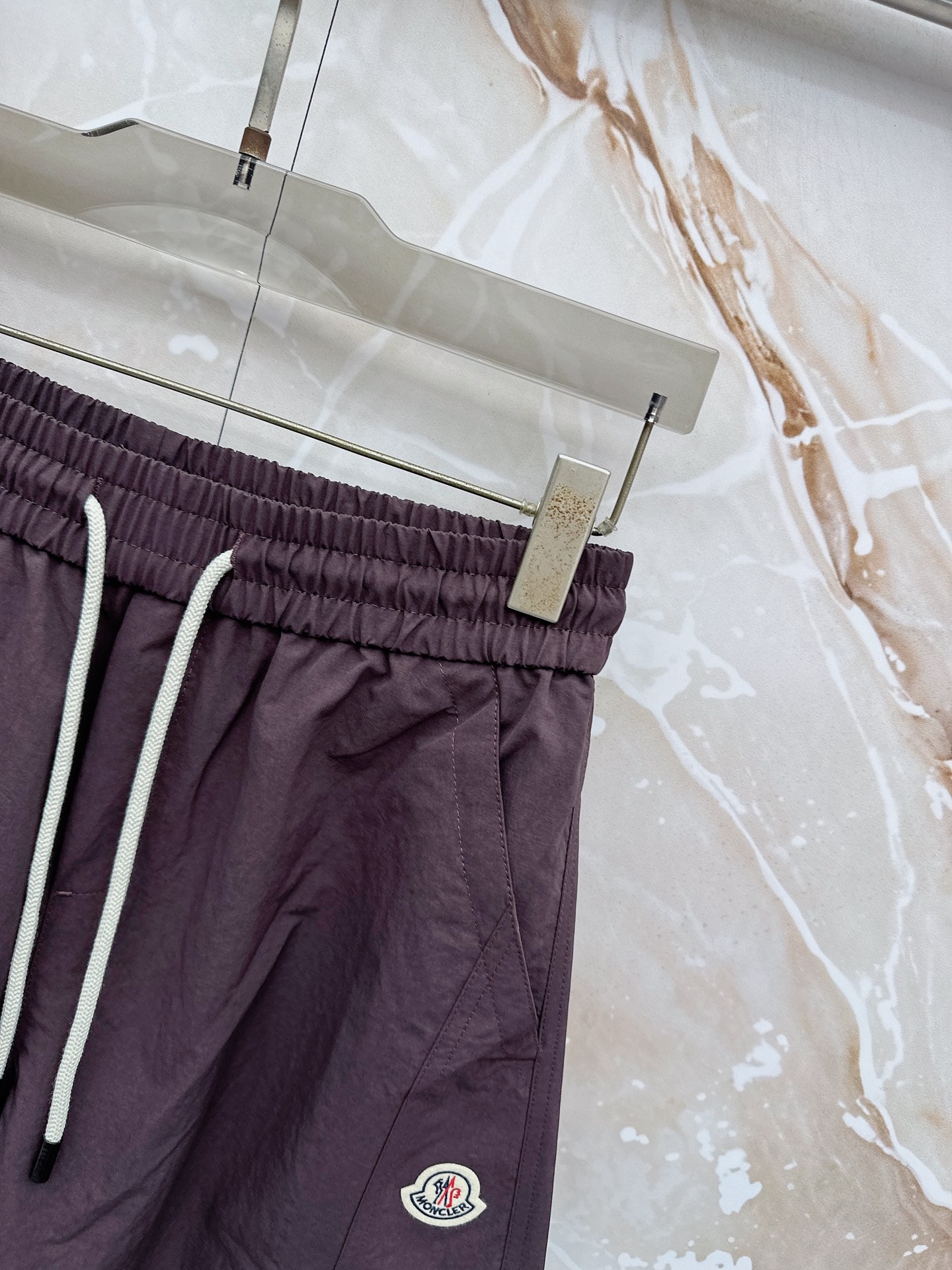 蒙口 🔥🔥春夏新款宽松休闲，采用优质面料，亲肤舒服，压褶设计简直是神来之笔，不仅增加了的层次感，还超级显