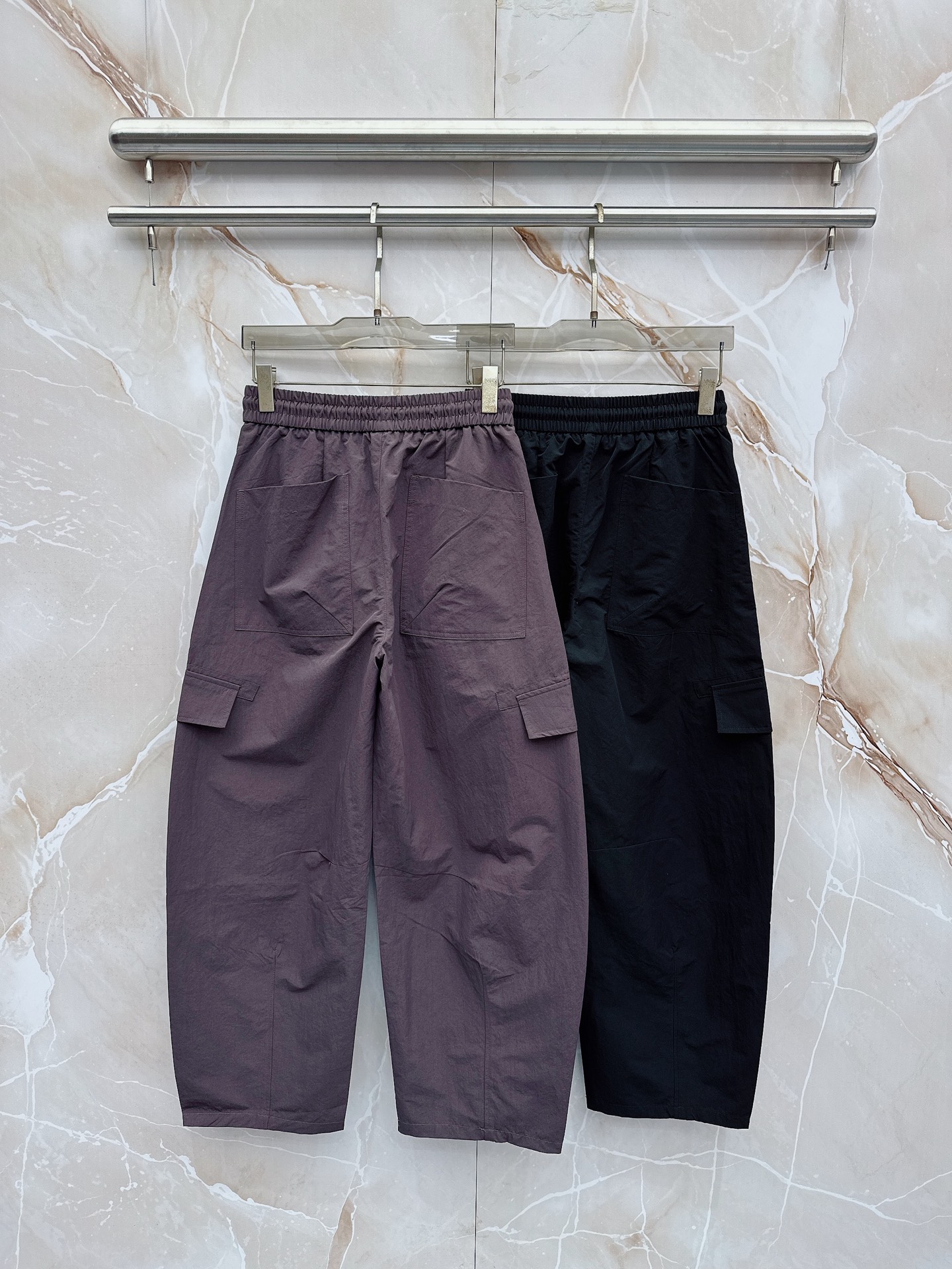 蒙口 🔥🔥春夏新款宽松休闲，采用优质面料，亲肤舒服，压褶设计简直是神来之笔，不仅增加了的层次感，还超级显