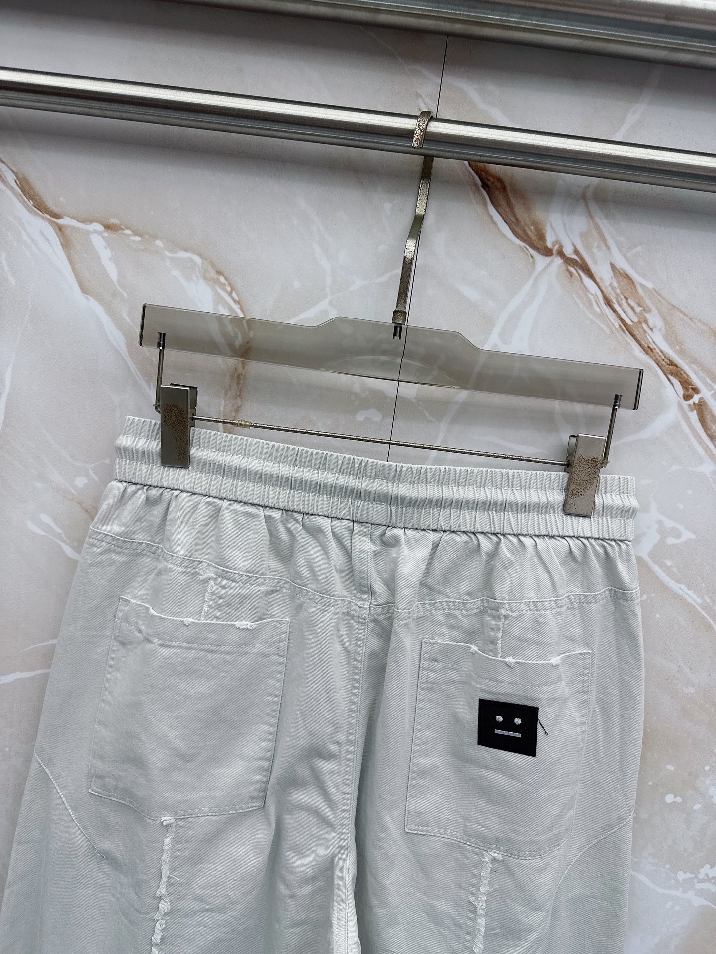 😊🔥🔥春夏新款宽松休闲，采用优质面料，亲肤舒服，压褶设计简直是神来之笔，不仅增加了的层次感，还超级显瘦，