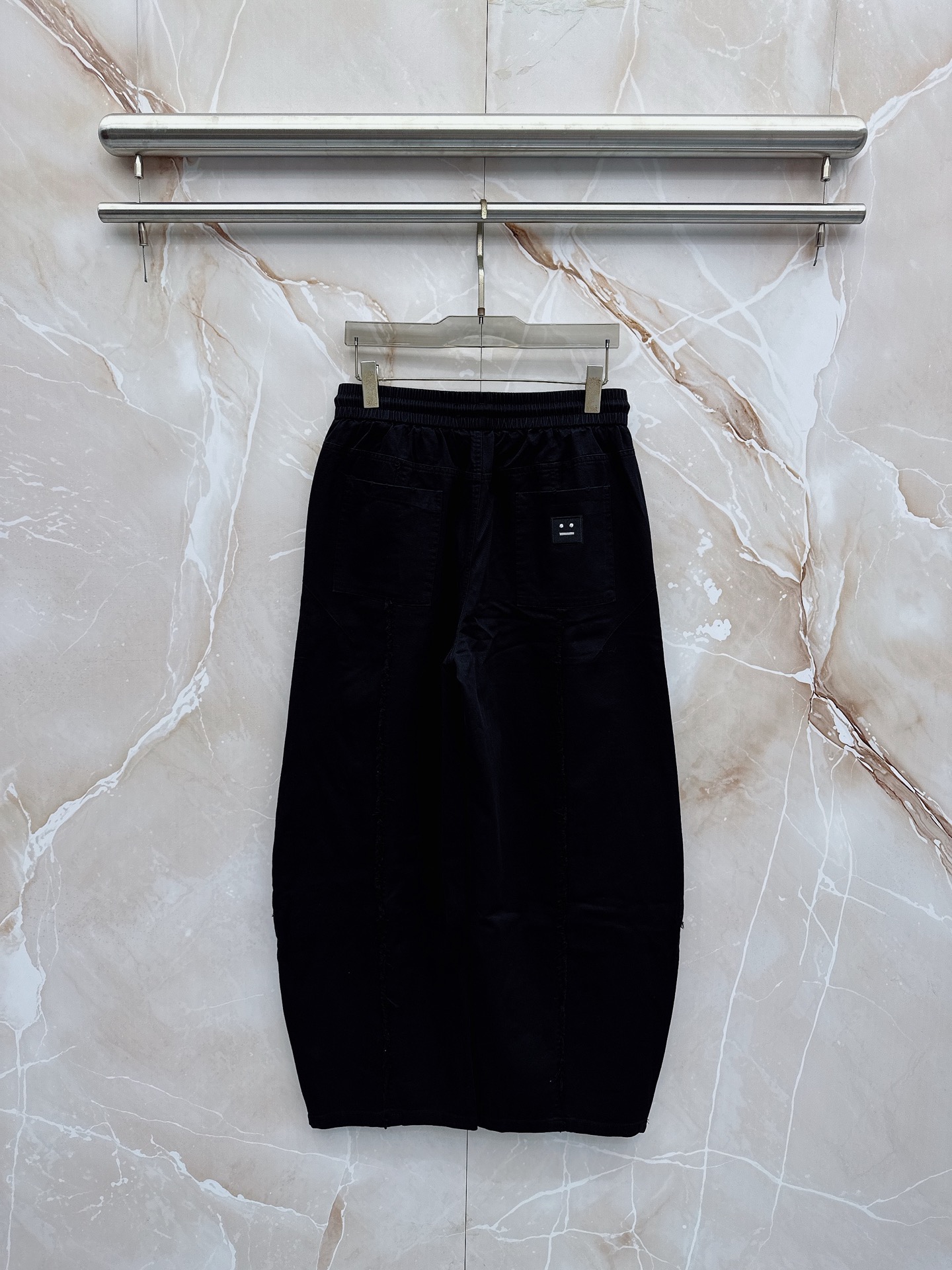 😊🔥🔥春夏新款宽松休闲，采用优质面料，亲肤舒服，压褶设计简直是神来之笔，不仅增加了的层次感，还超级显瘦，