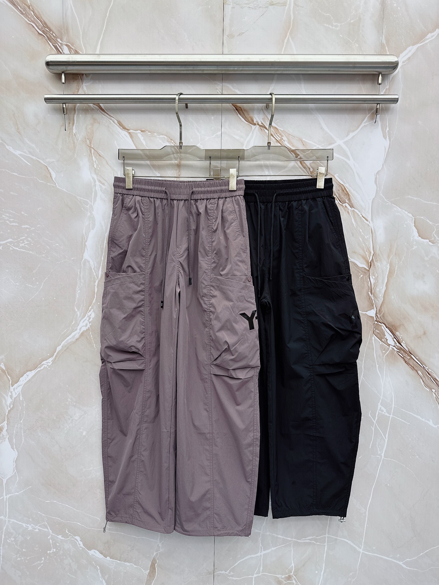 Y3🔥🔥春夏新款宽松休闲，采用优质面料，亲肤舒服，压褶设计简直是神来之笔，不仅增加了的层次感，还超级显瘦