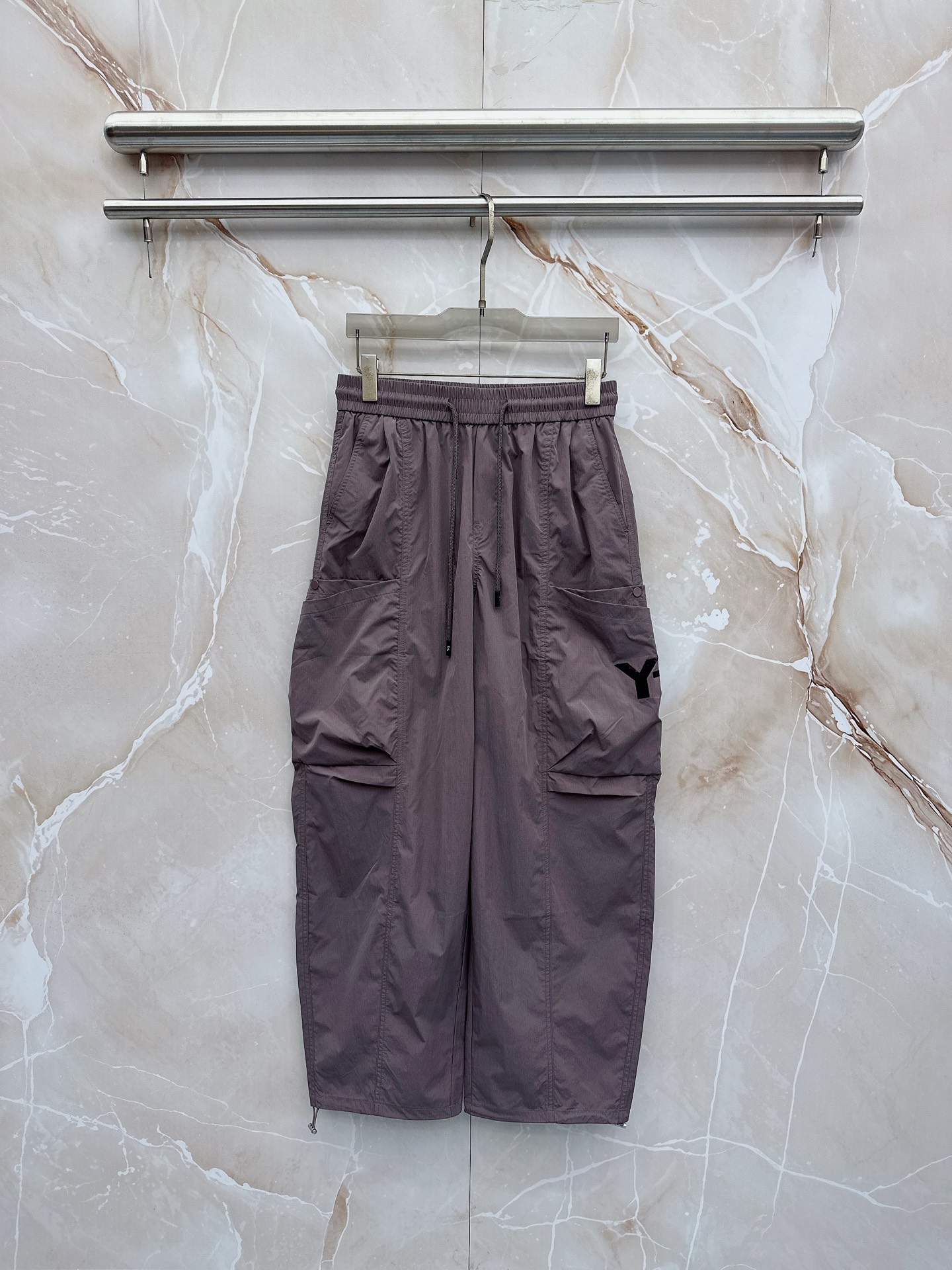 Y3🔥🔥春夏新款宽松休闲，采用优质面料，亲肤舒服，压褶设计简直是神来之笔，不仅增加了的层次感，还超级显瘦