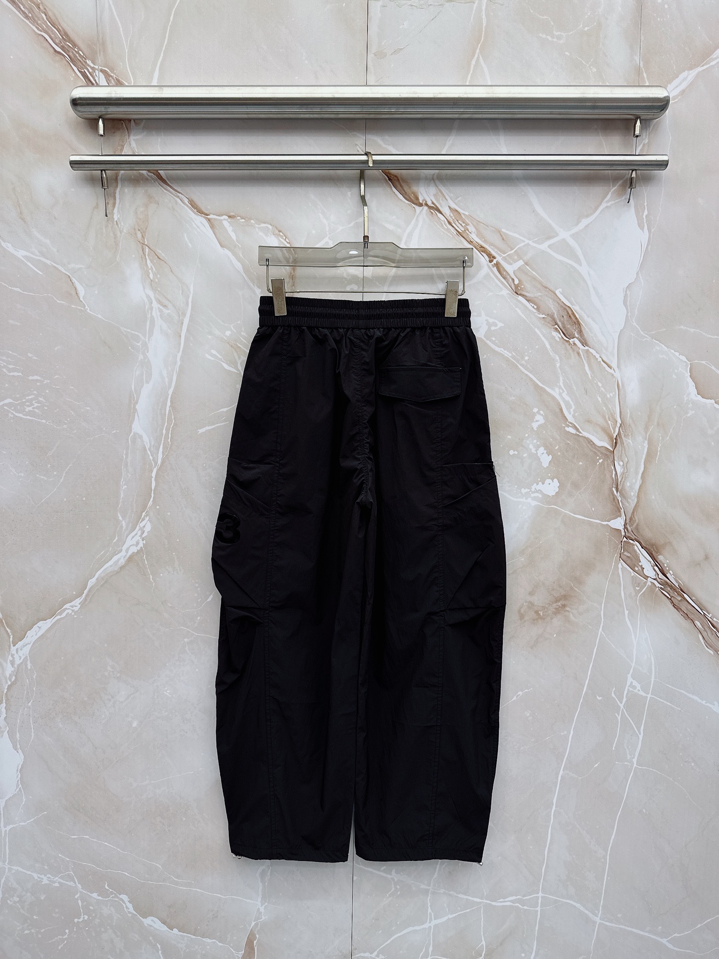 Y3🔥🔥春夏新款宽松休闲，采用优质面料，亲肤舒服，压褶设计简直是神来之笔，不仅增加了的层次感，还超级显瘦